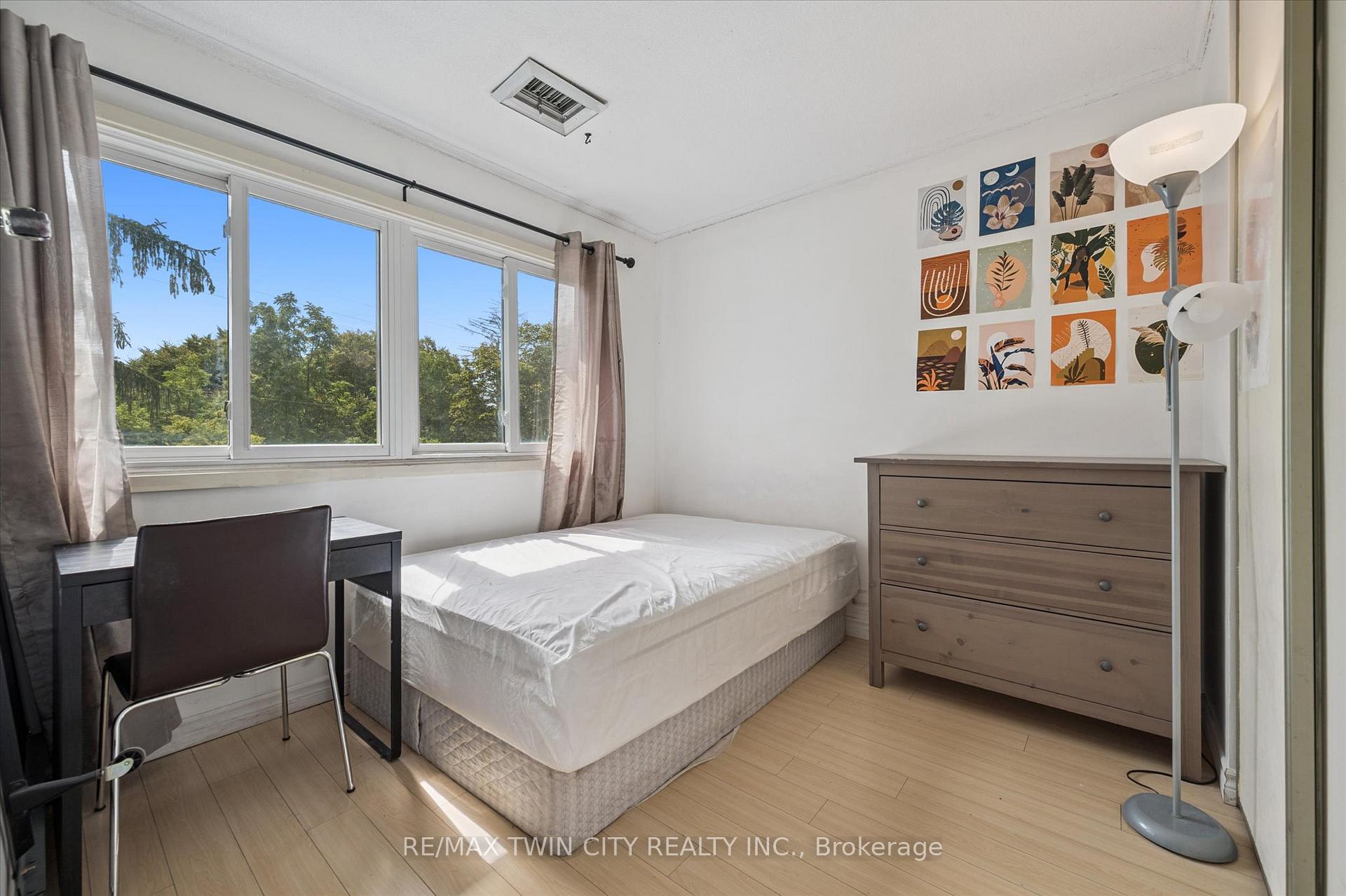 Photo 18 of Unit 41, 121 University Avenue E, Waterloo — HOMEH