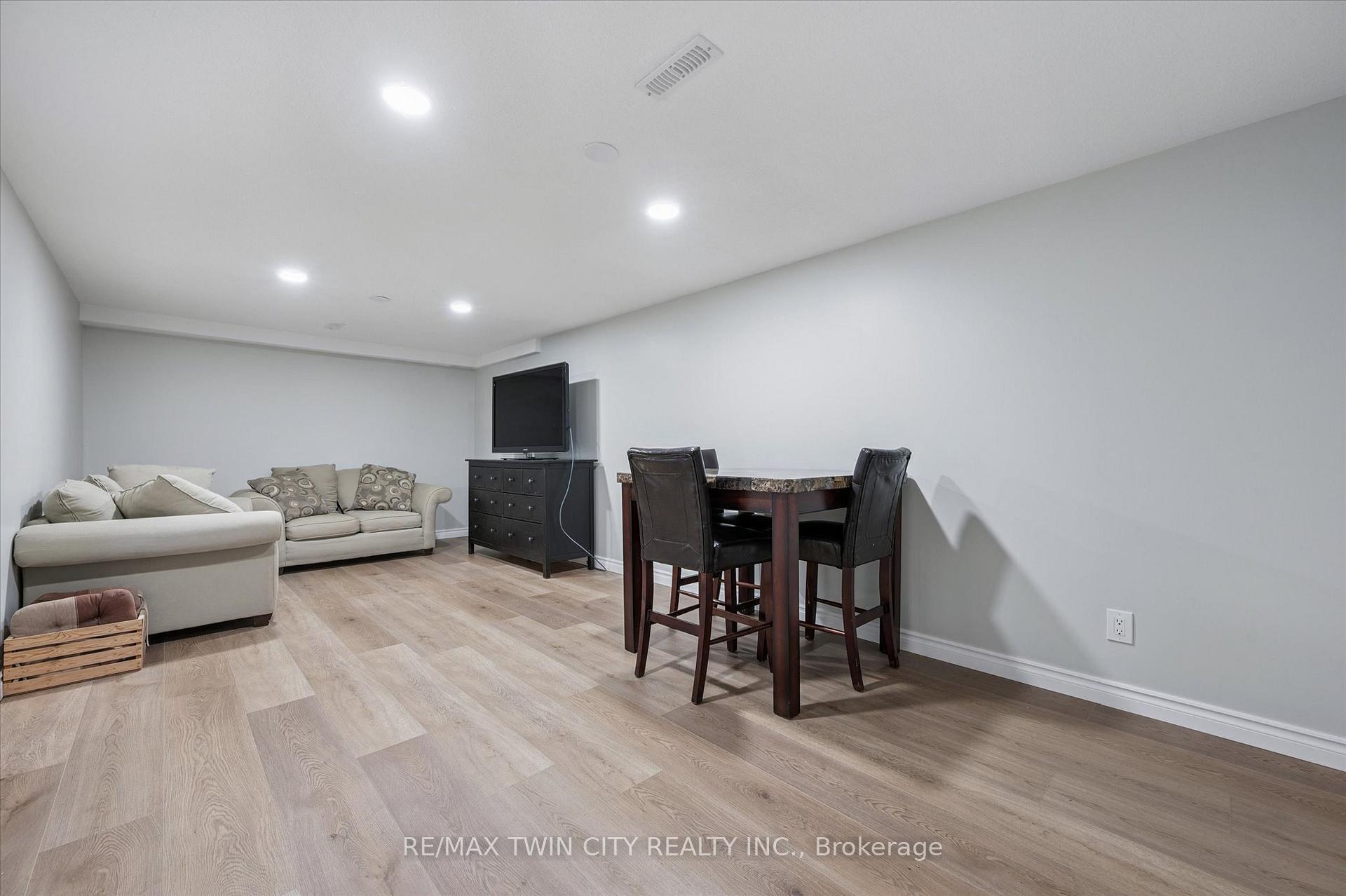 Photo 21 of Unit 41, 121 University Avenue E, Waterloo — HOMEH