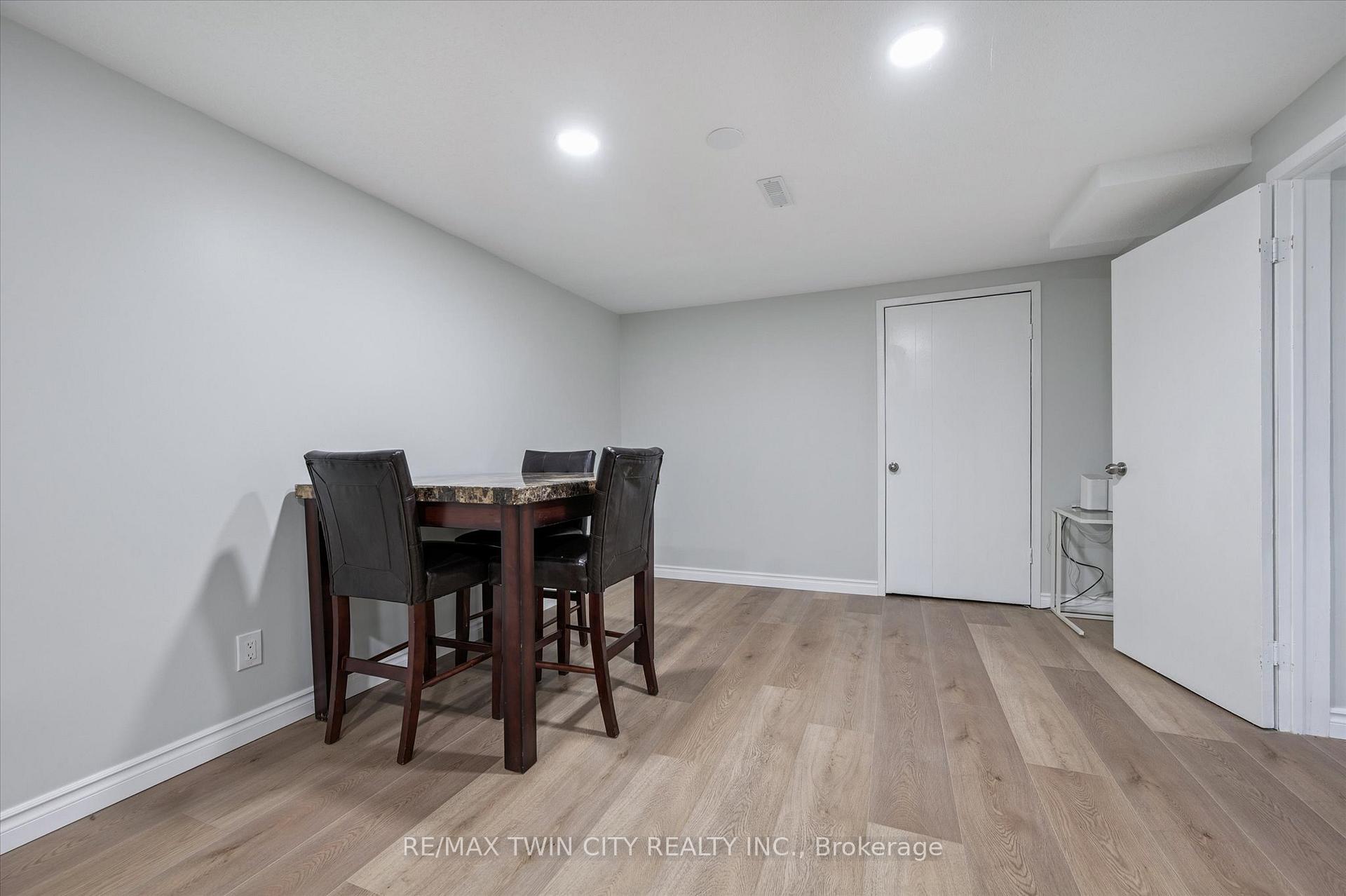 Photo 24 of Unit 41, 121 University Avenue E, Waterloo — HOMEH