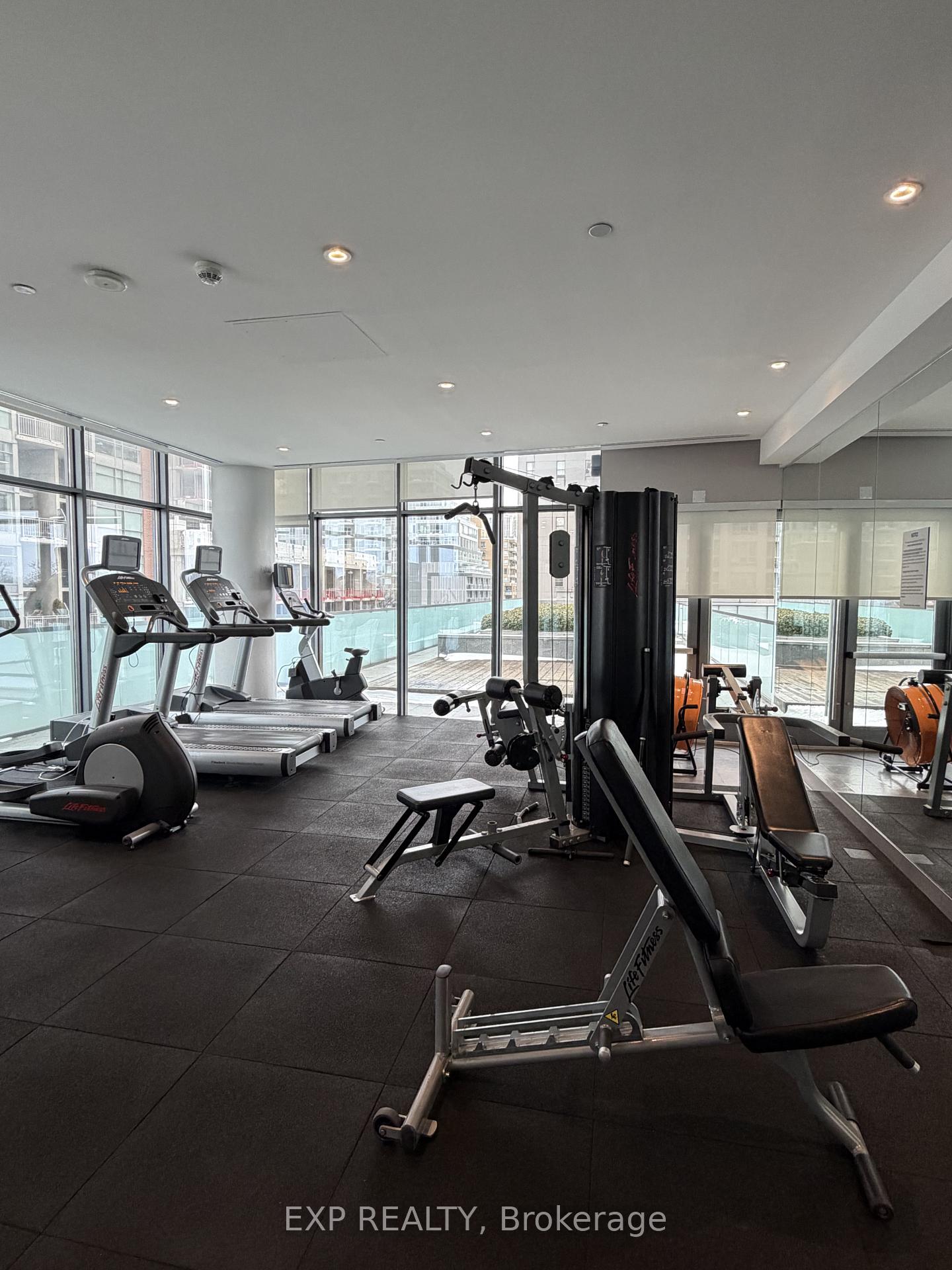 Photo 10 of Unit 803, 1815 Yonge Street, Toronto, Mount Pleasant West — HOMEH