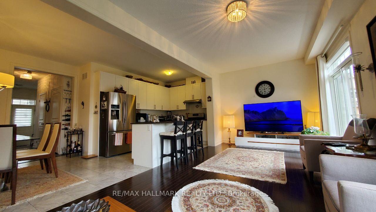 Photo 1 of Unit #Main&2nd, 19 Chouinard Way, Aurora, Rural Aurora — HOMEH