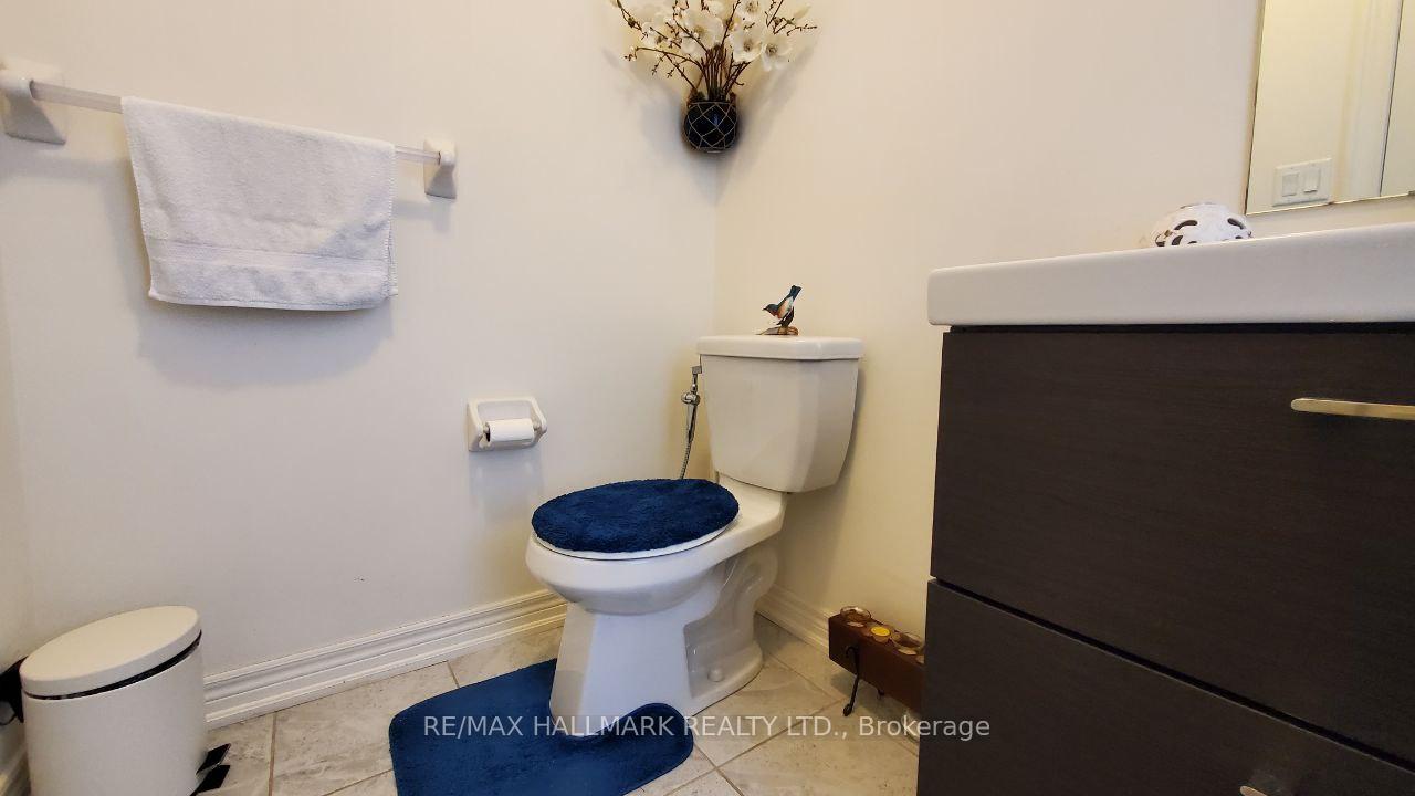Photo 7 of Unit #Main&2nd, 19 Chouinard Way, Aurora, Rural Aurora — HOMEH