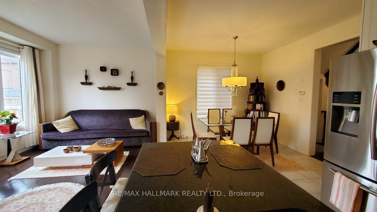 Photo 10 of Unit #Main&2nd, 19 Chouinard Way, Aurora, Rural Aurora — HOMEH