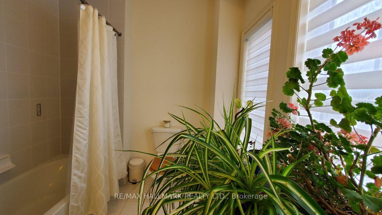 Photo 27 of Unit #Main&2nd, 19 Chouinard Way, Aurora, Rural Aurora — HOMEH