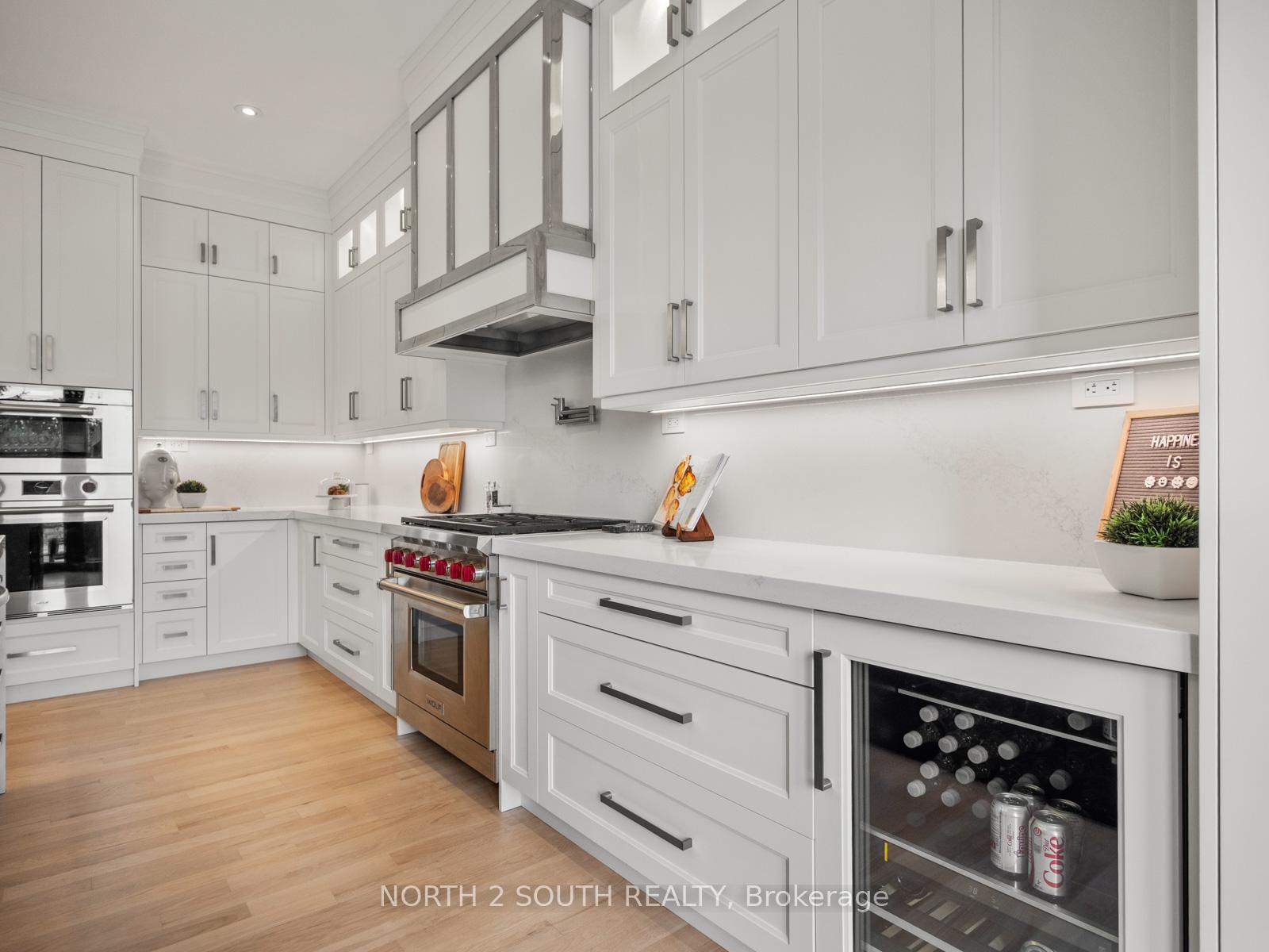 Photo 3 of 29 Kylemount Court, Vaughan, Patterson — HOMEH
