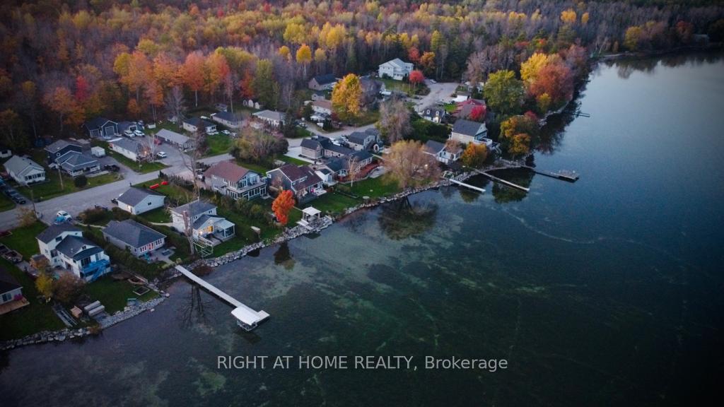Photo 20 of 407 Limerick Street, Innisfil, Churchill — HOMEH