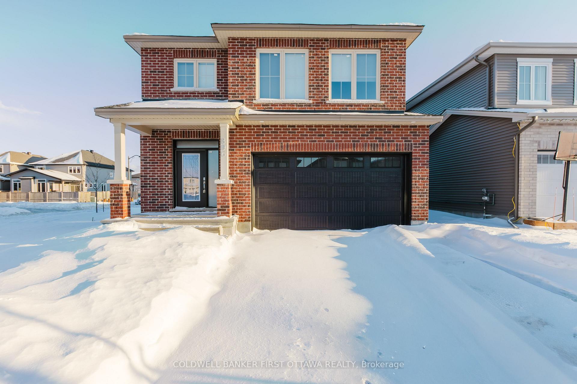 Front of 896 Sendero Way