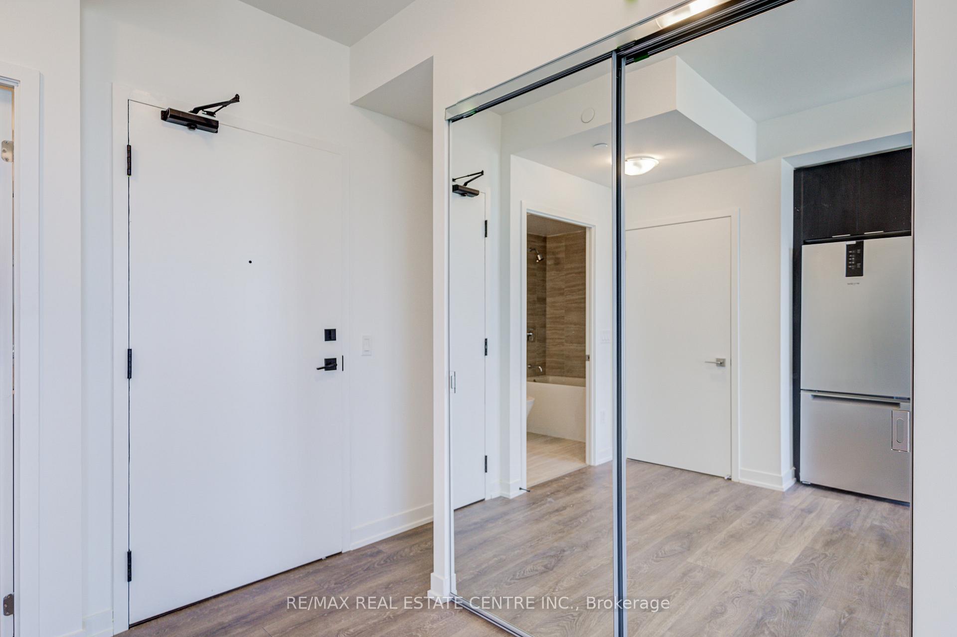 Photo 6 of Unit 2204, 474 Caldari Road, Vaughan, Concord — HOMEH