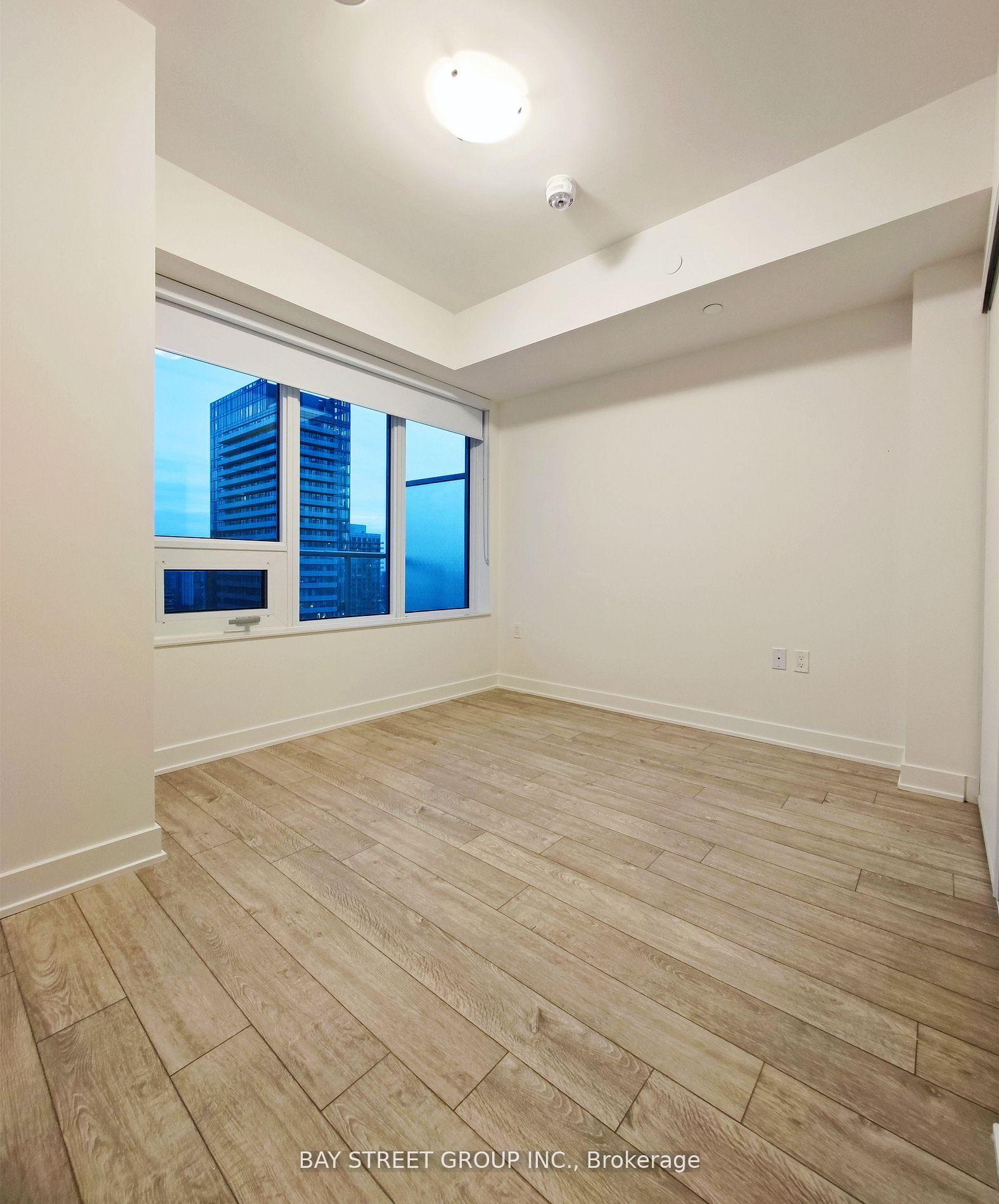 Photo 6 of Unit 3206, 195 Redpath Avenue, Toronto, Mount Pleasant West — HOMEH