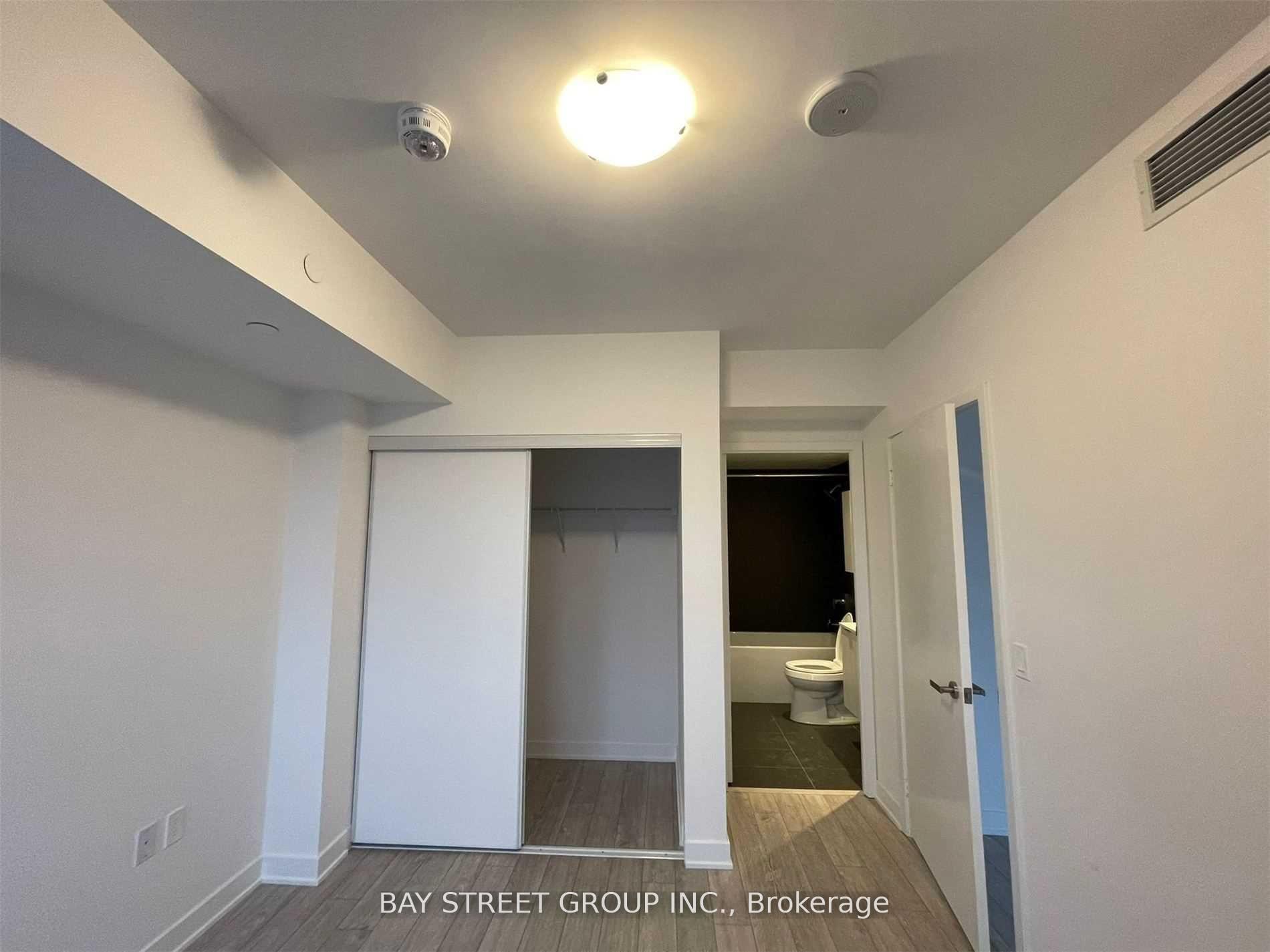 Photo 8 of Unit 3206, 195 Redpath Avenue, Toronto, Mount Pleasant West — HOMEH