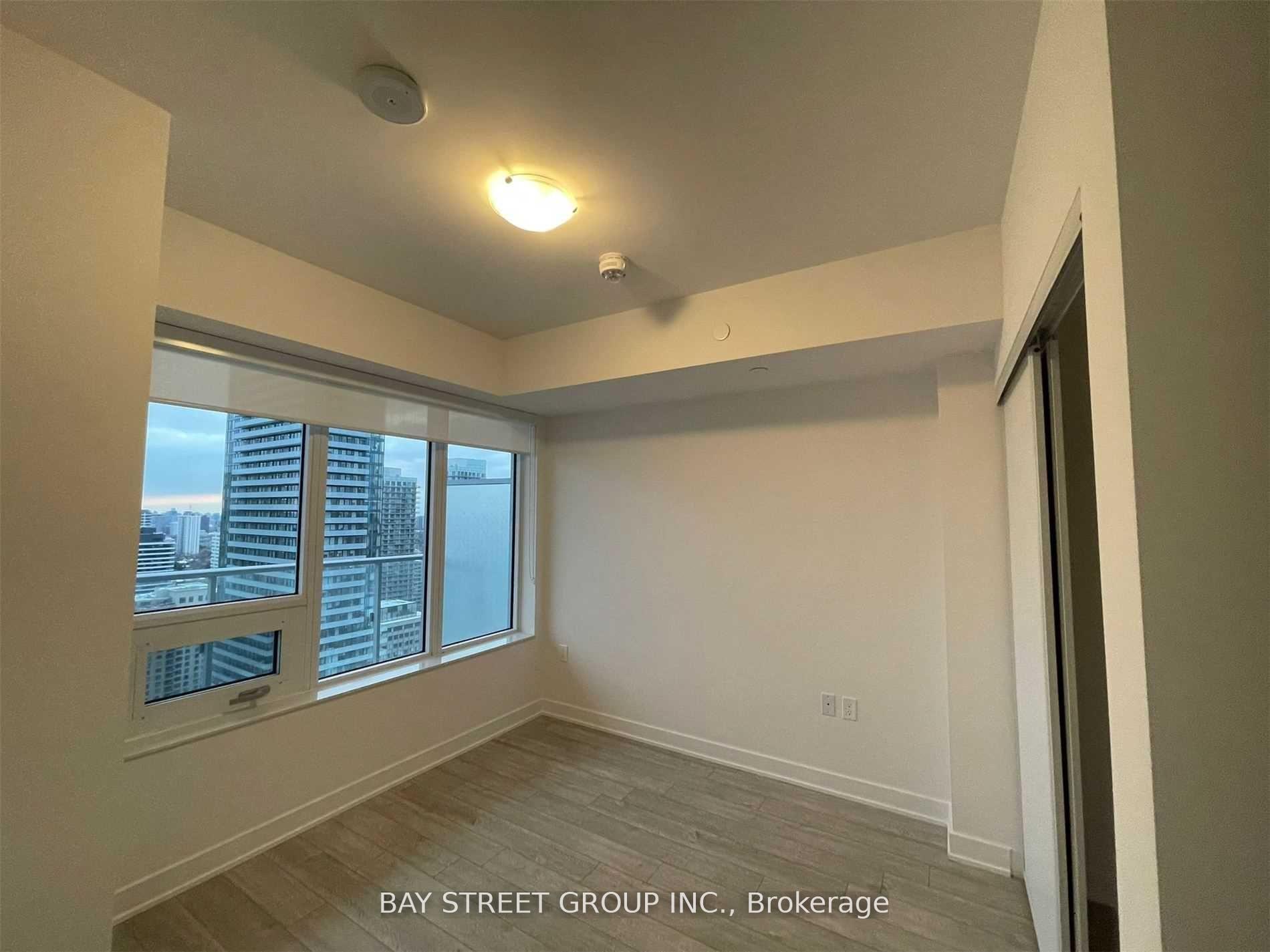 Photo 9 of Unit 3206, 195 Redpath Avenue, Toronto, Mount Pleasant West — HOMEH