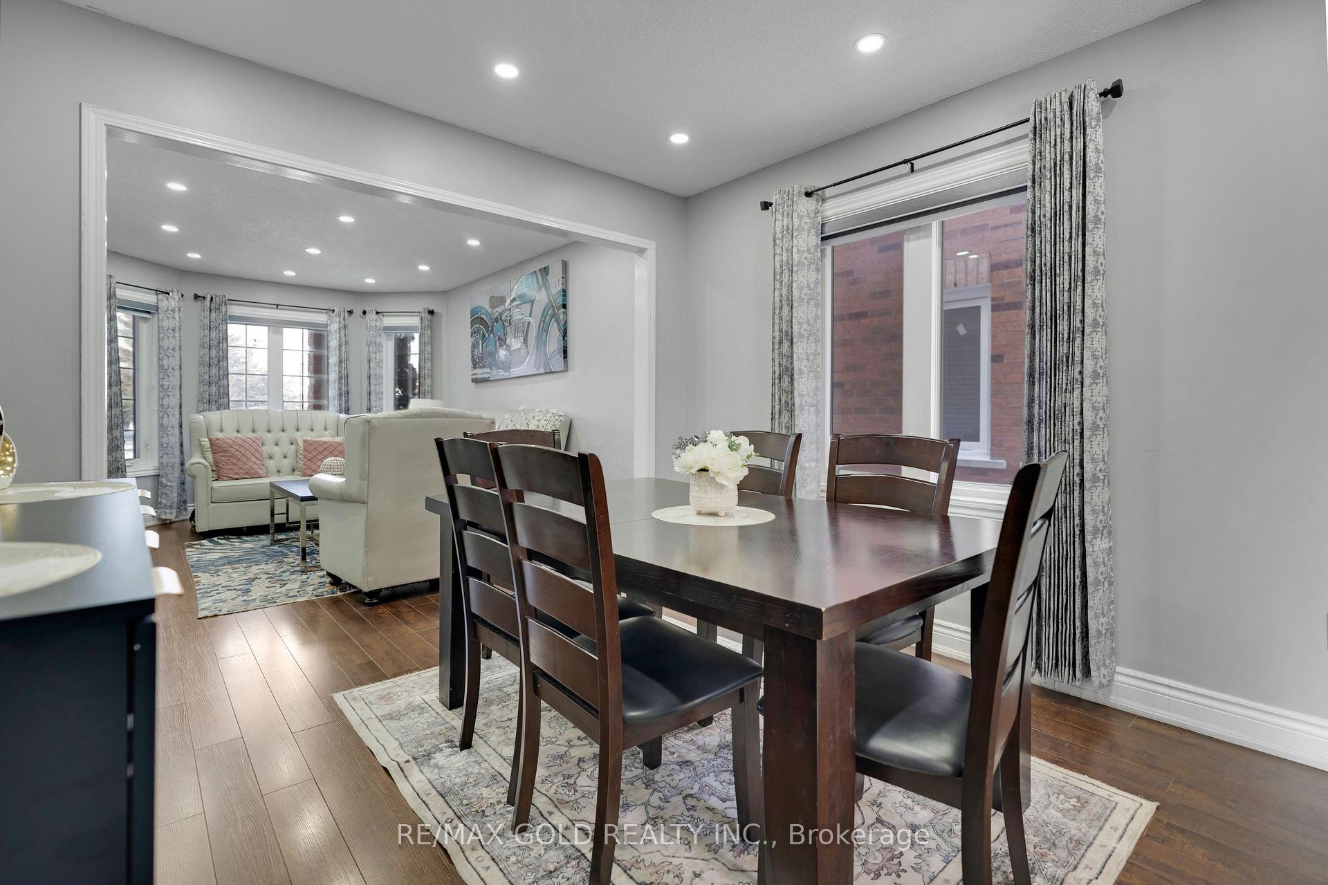 Photo 9 of 49 Sterritt Drive, Brampton, Fletcher's West — HOMEH