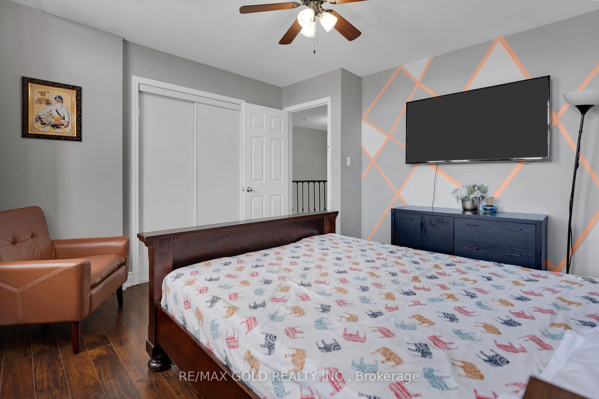 Photo 48 of 49 Sterritt Drive, Brampton, Fletcher's West — HOMEH