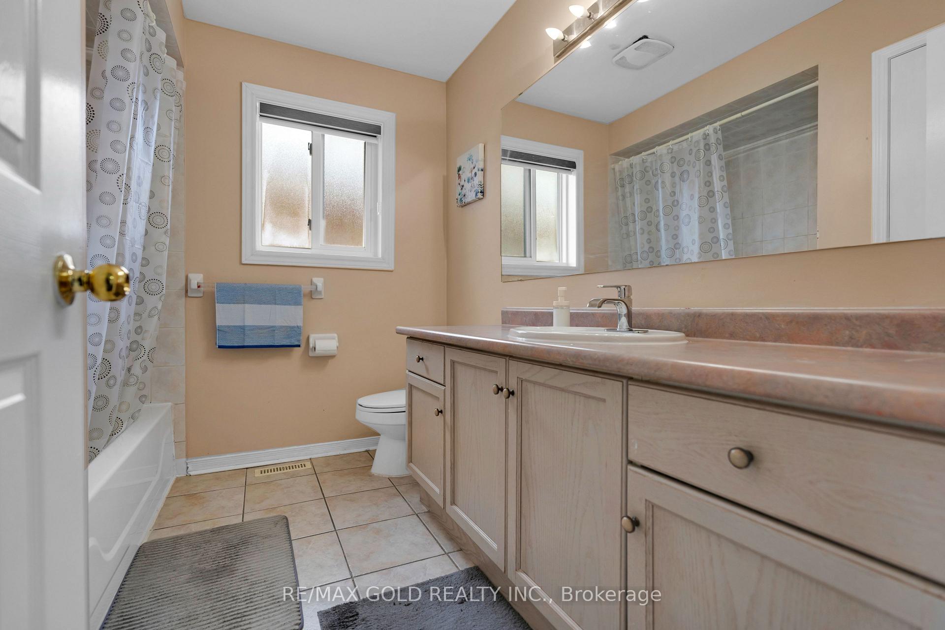 Photo 57 of 49 Sterritt Drive, Brampton, Fletcher's West — HOMEH
