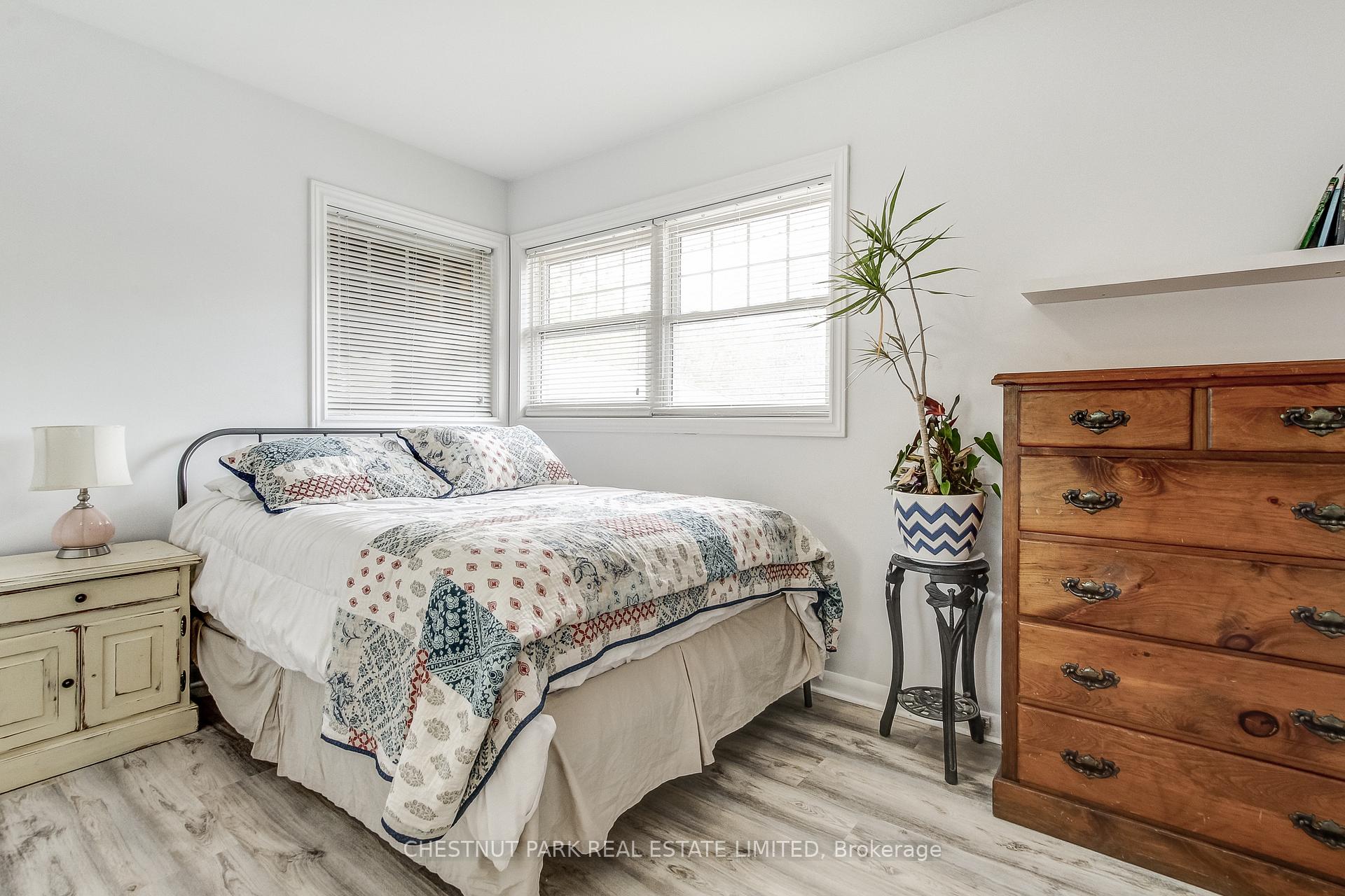 Photo 17 of 30 Mckenzie Street, St. Catharines, Bunting/Linwell — HOMEH
