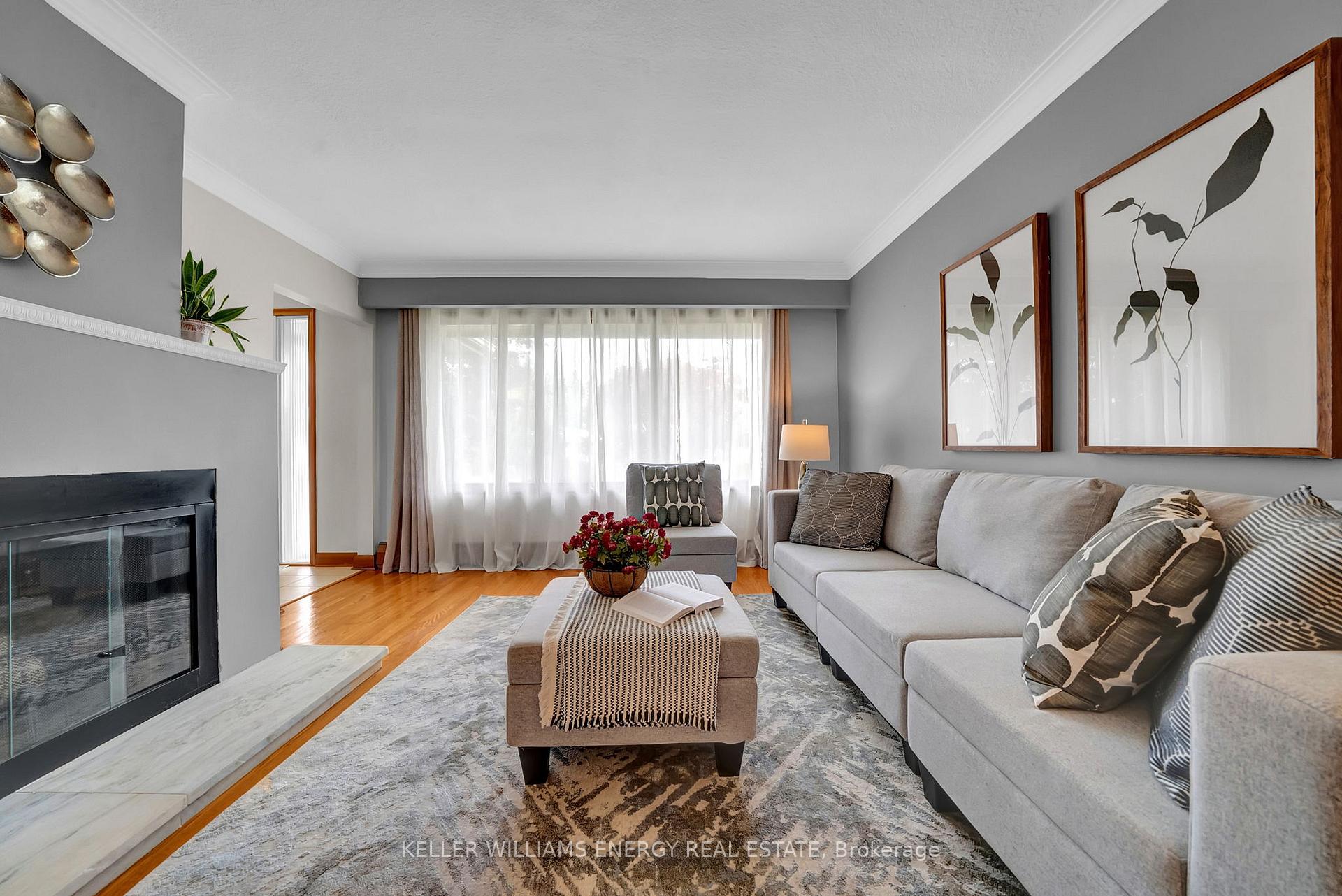 Photo 7 of 607 Newman Crescent, Whitby, Downtown Whitby — HOMEH