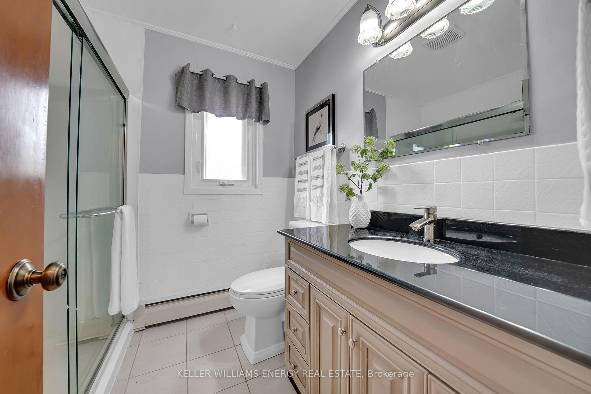 Photo 19 of 607 Newman Crescent, Whitby, Downtown Whitby — HOMEH