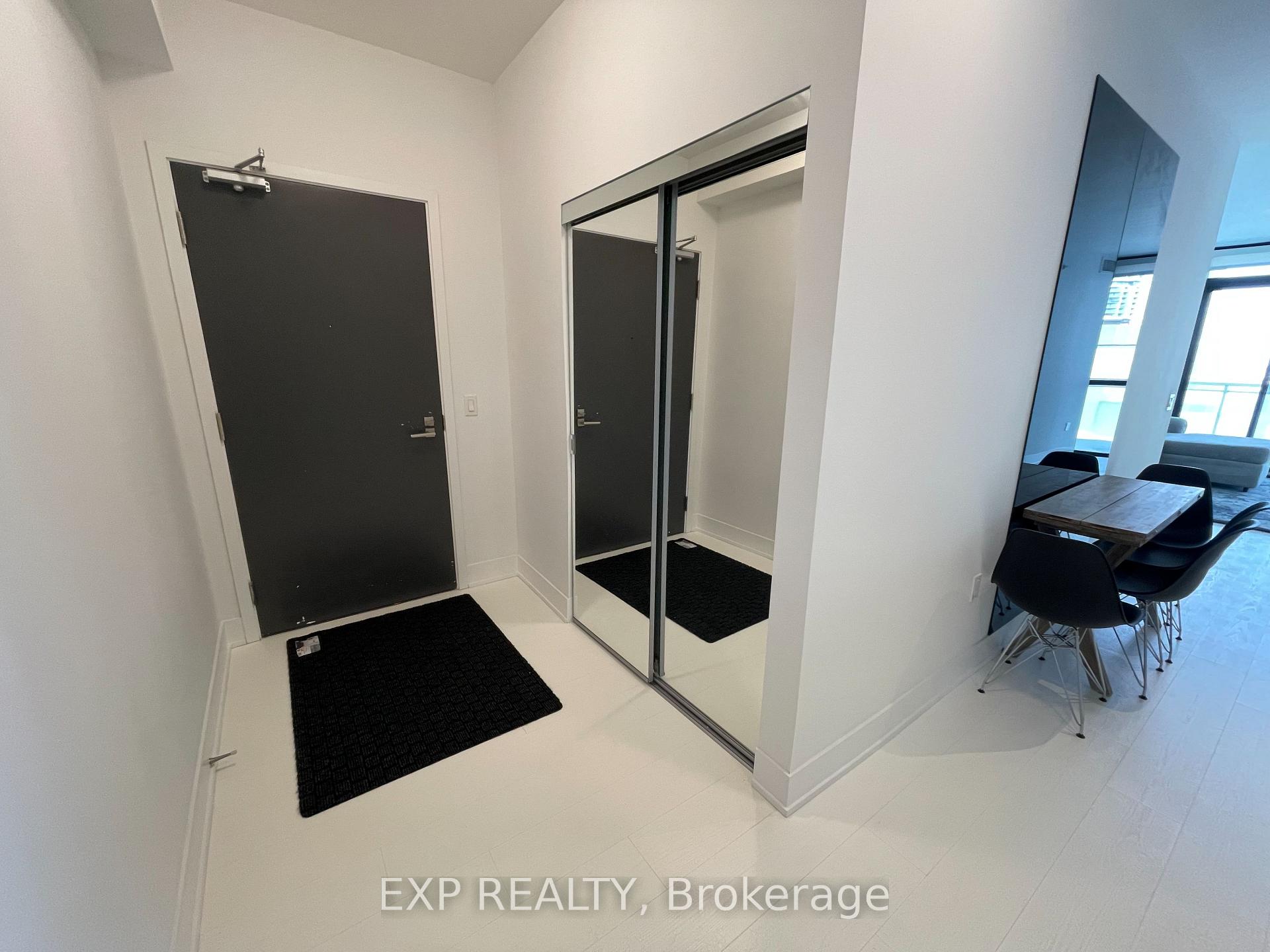 Photo 3 of Unit 805, 2908 Highway 7 Road, Vaughan, Concord — HOMEH