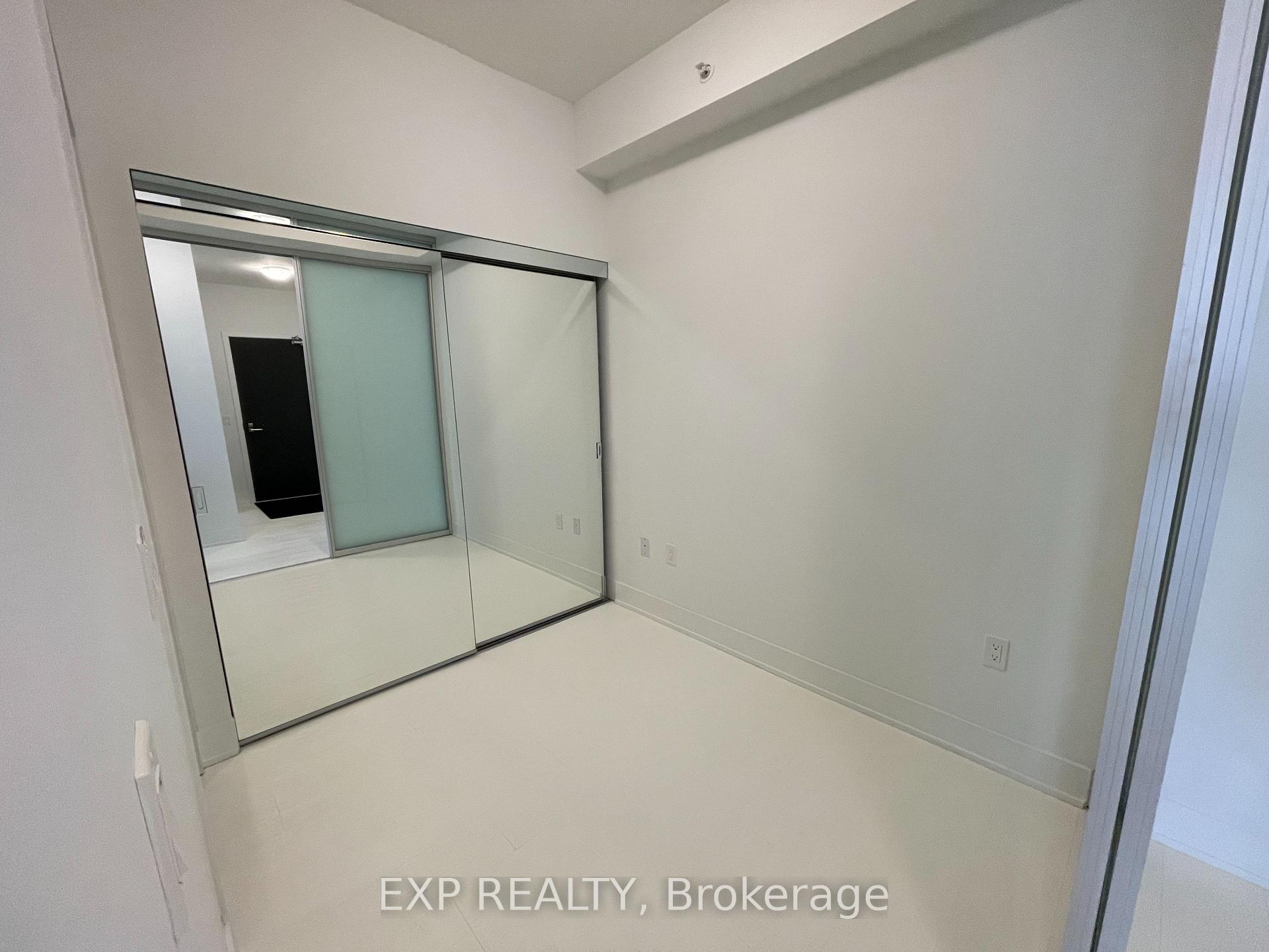 Photo 5 of Unit 805, 2908 Highway 7 Road, Vaughan, Concord — HOMEH