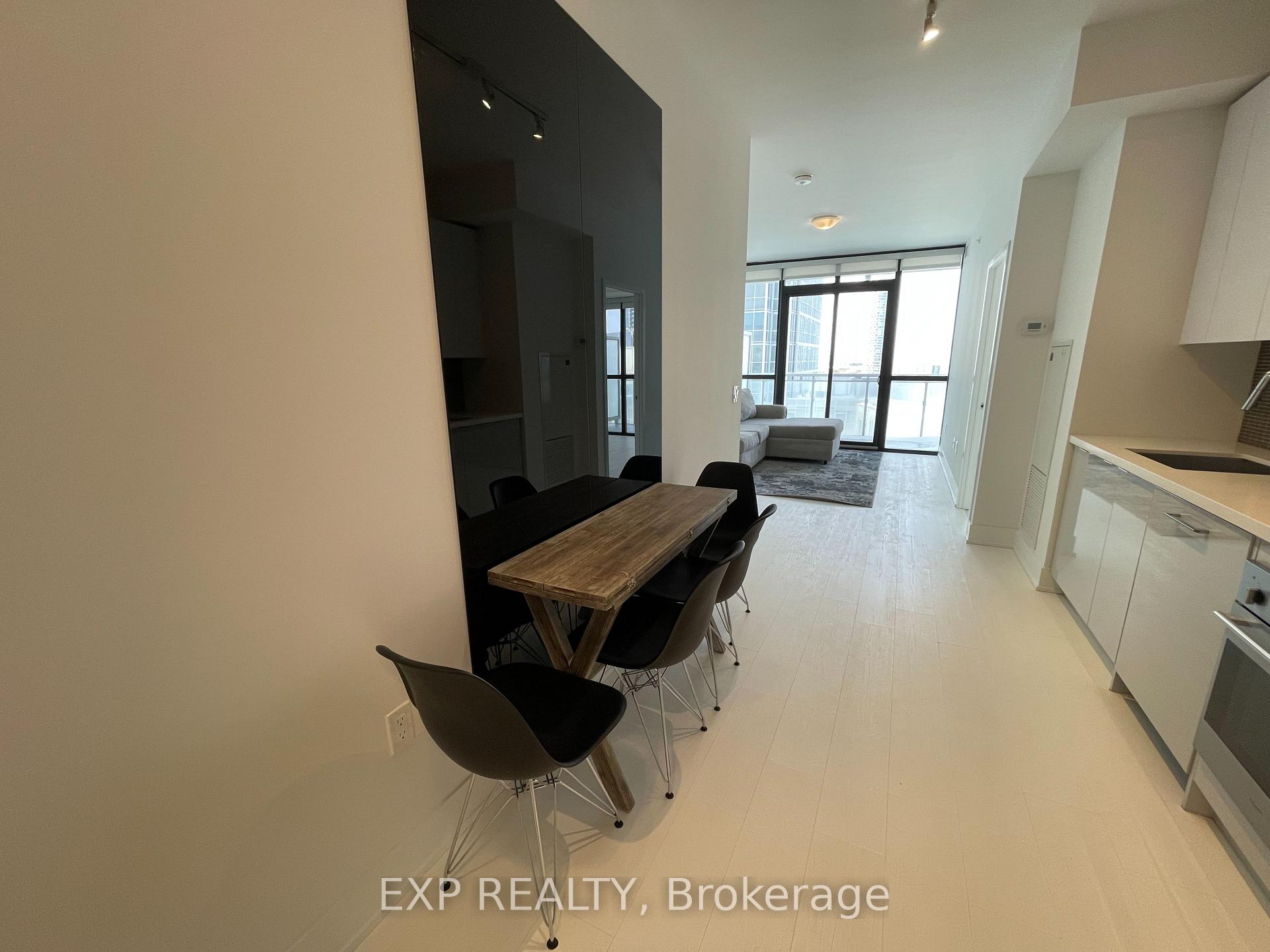 Photo 9 of Unit 805, 2908 Highway 7 Road, Vaughan, Concord — HOMEH