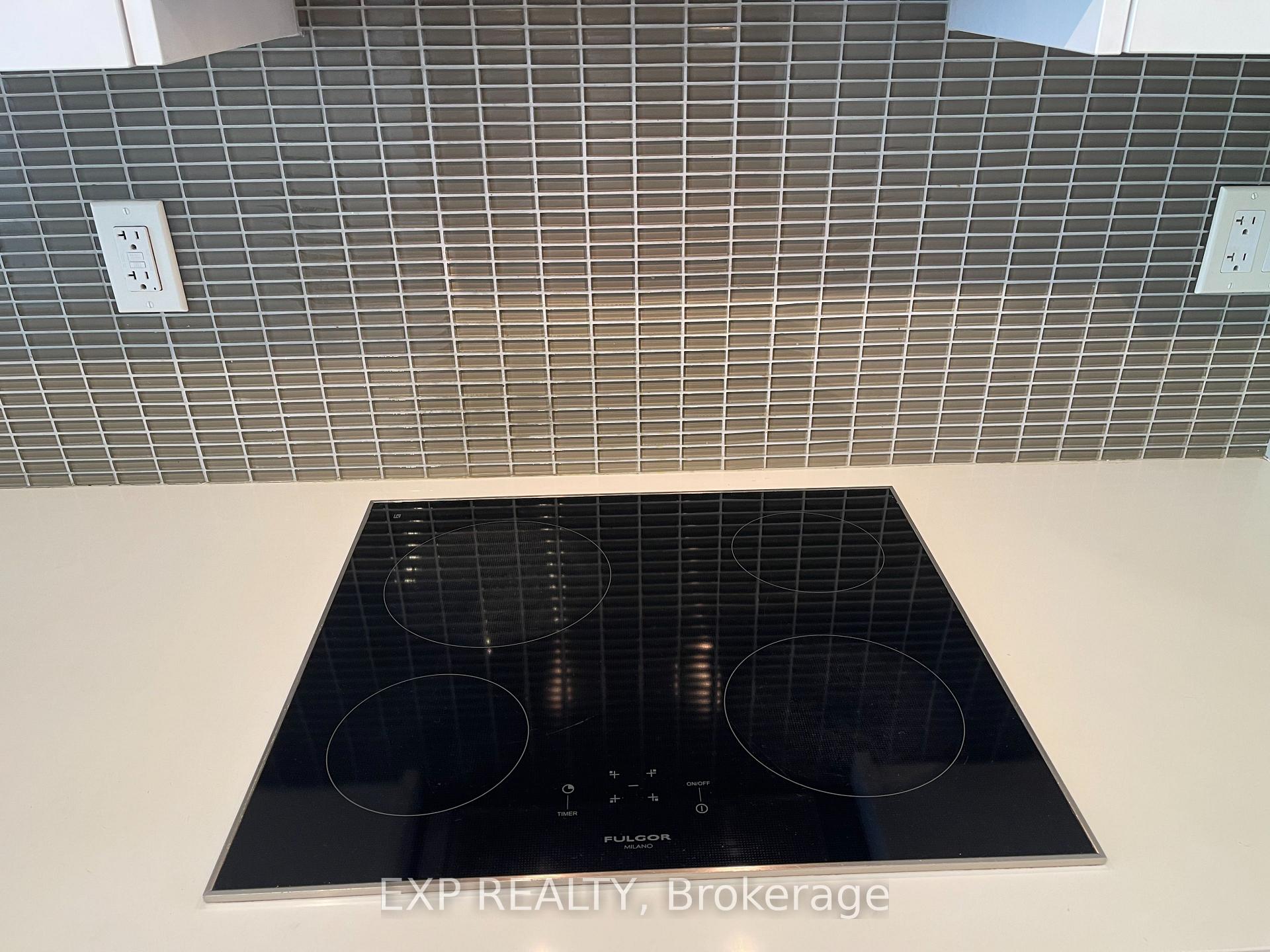 Photo 15 of Unit 805, 2908 Highway 7 Road, Vaughan, Concord — HOMEH