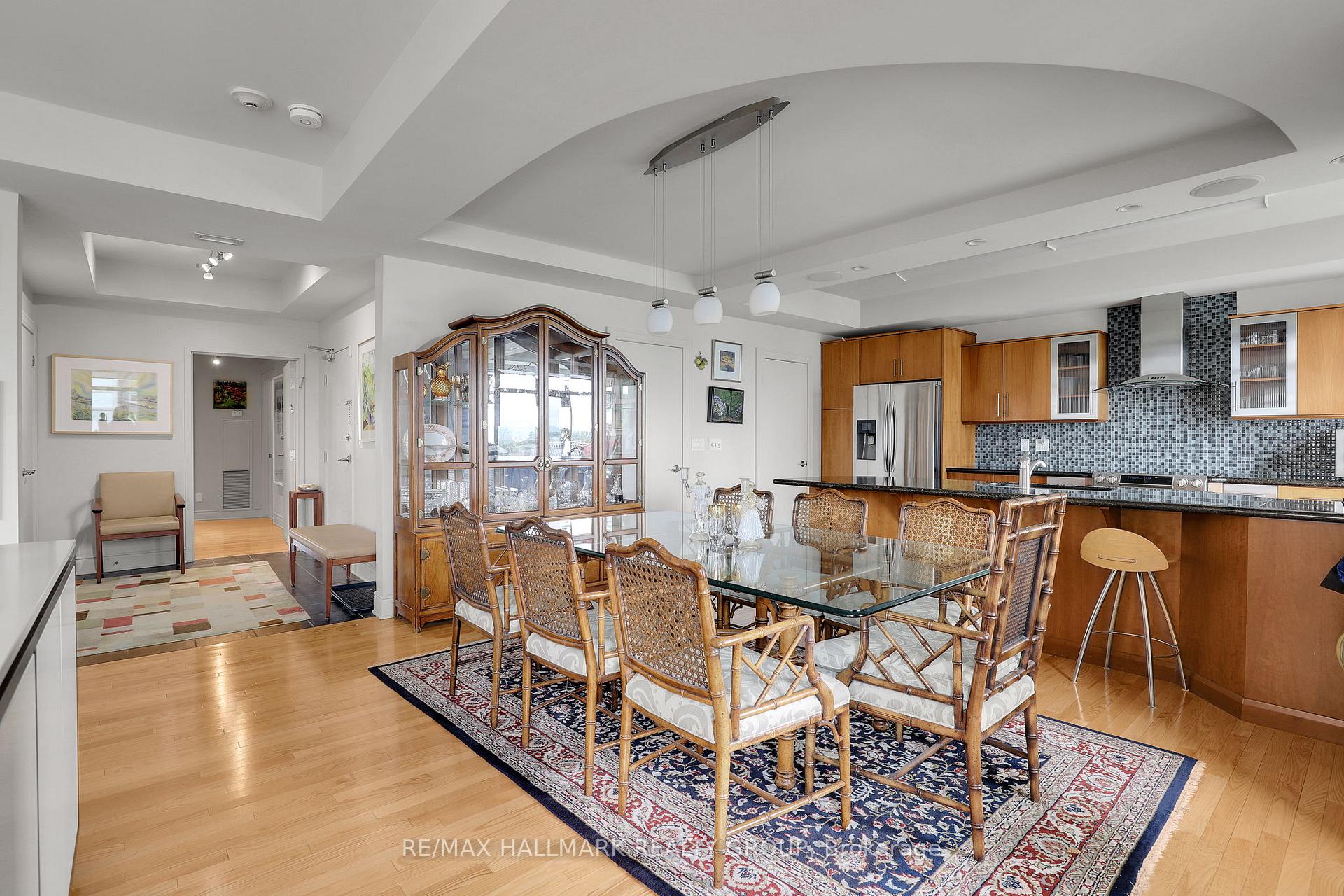 Photo 9 of Unit 1003, 85 Bronson Avenue, Ottawa, Ottawa Centre — HOMEH