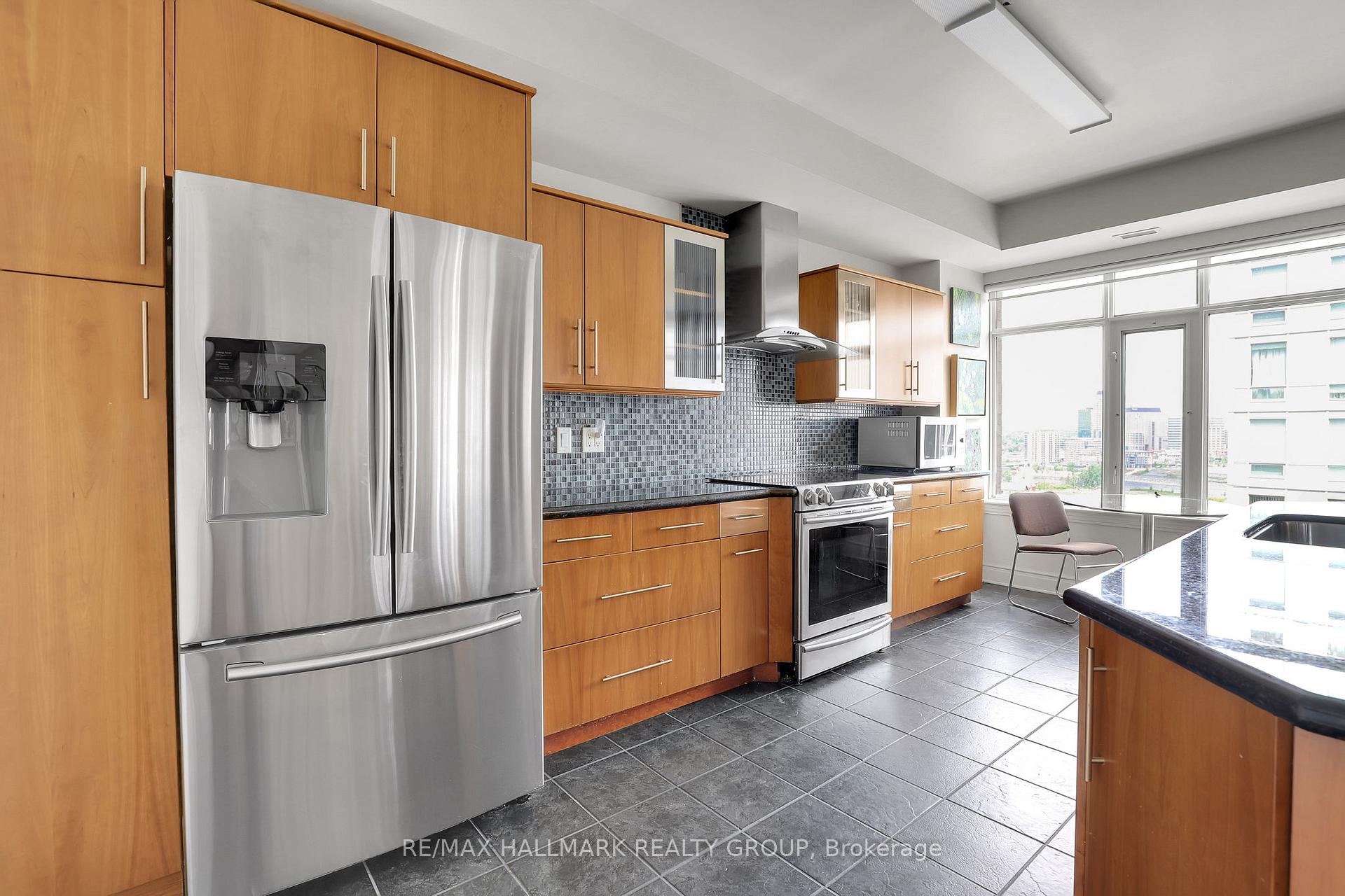 Photo 15 of Unit 1003, 85 Bronson Avenue, Ottawa, Ottawa Centre — HOMEH