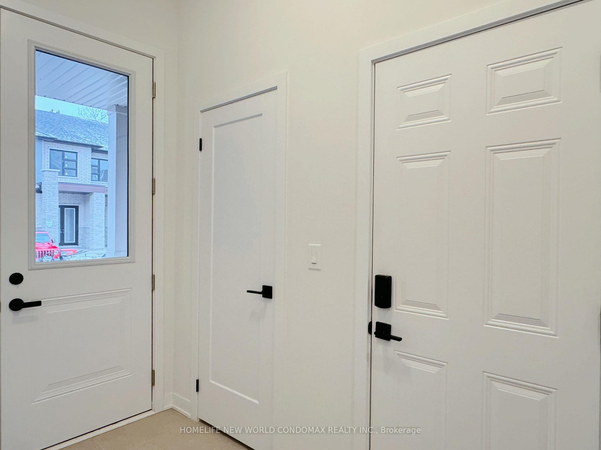 Photo 3 of 7 Anna Russell Way, Markham, Unionville — HOMEH