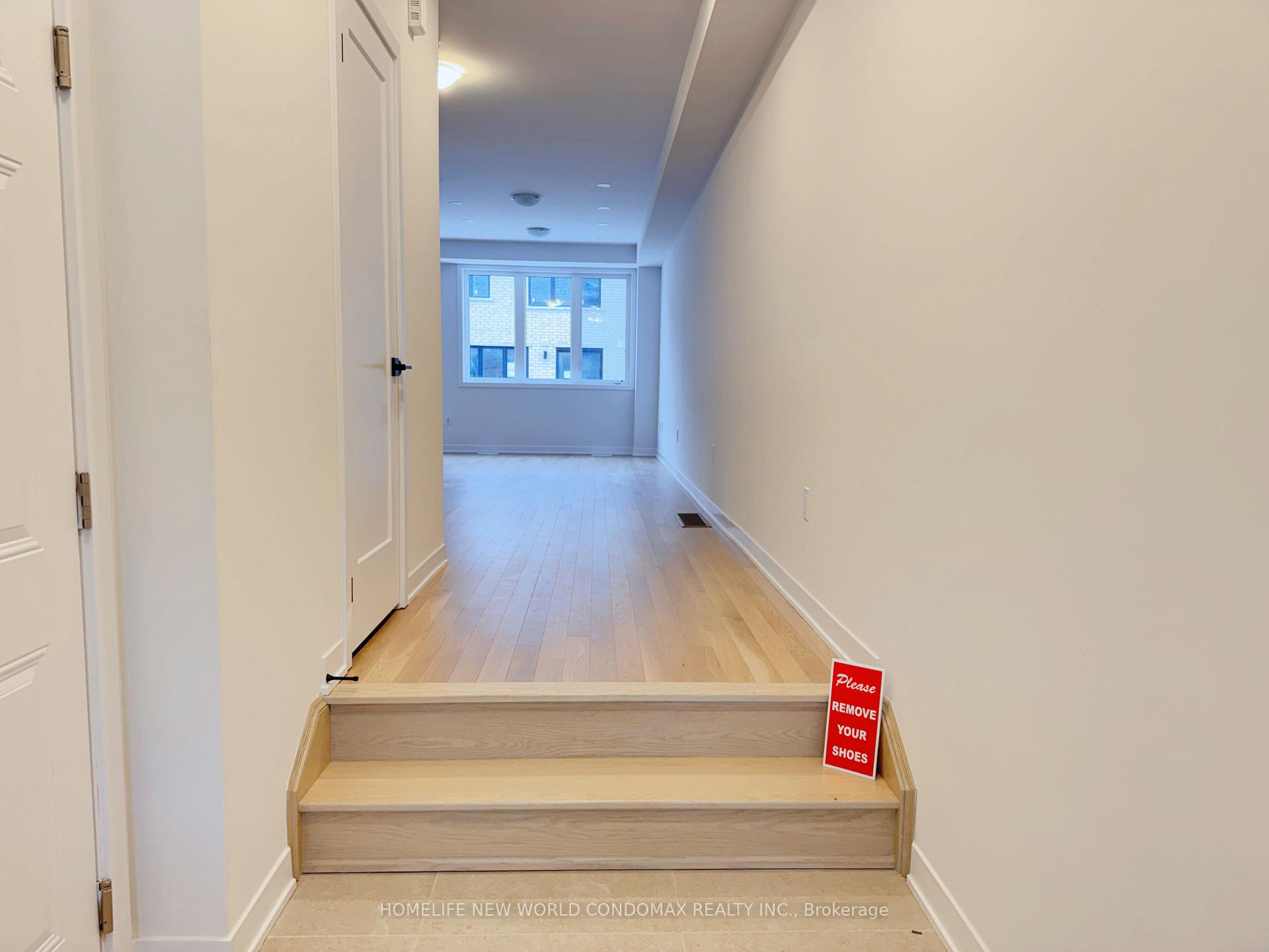 Photo 4 of 7 Anna Russell Way, Markham, Unionville — HOMEH