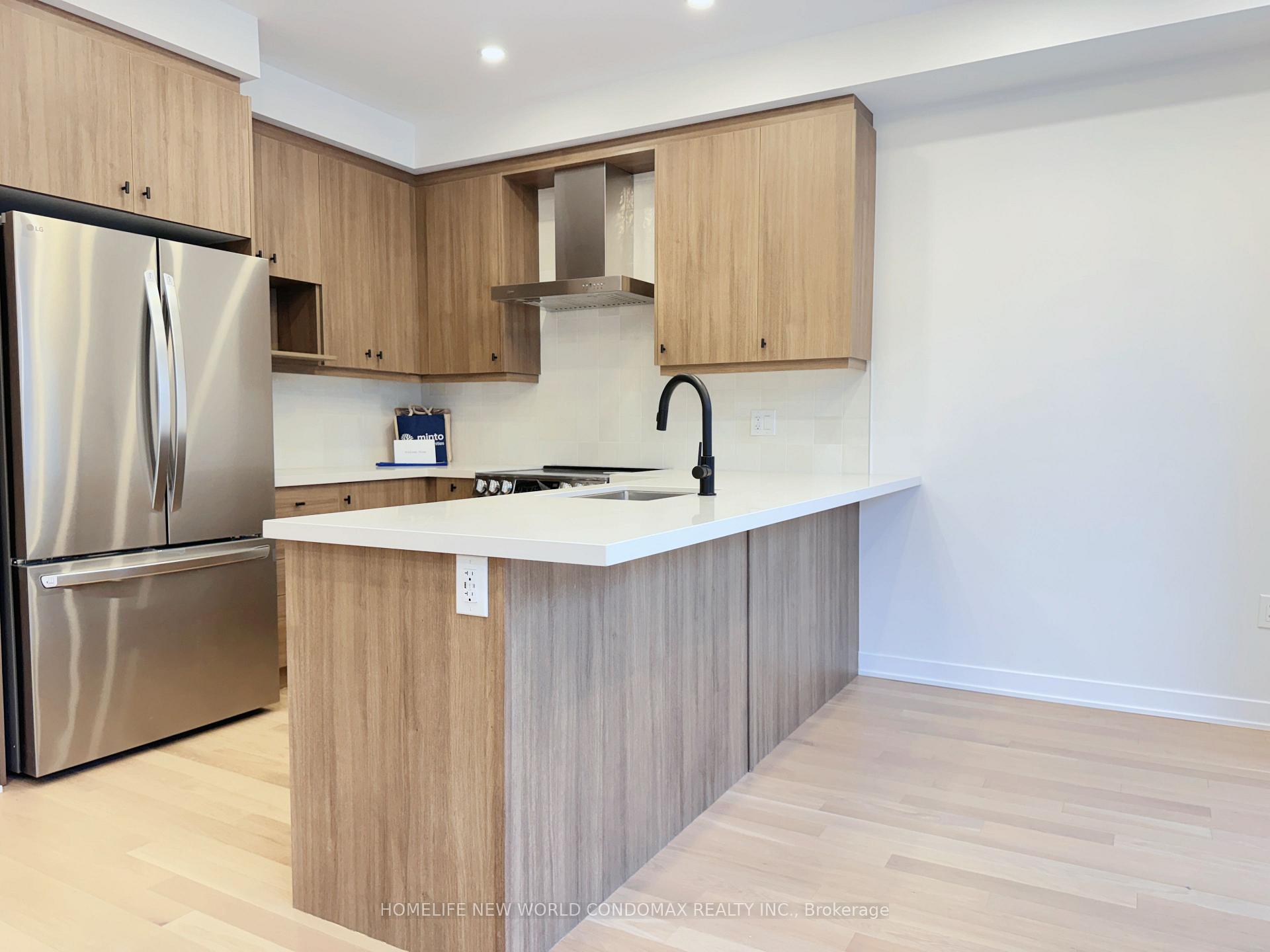 Photo 6 of 7 Anna Russell Way, Markham, Unionville — HOMEH