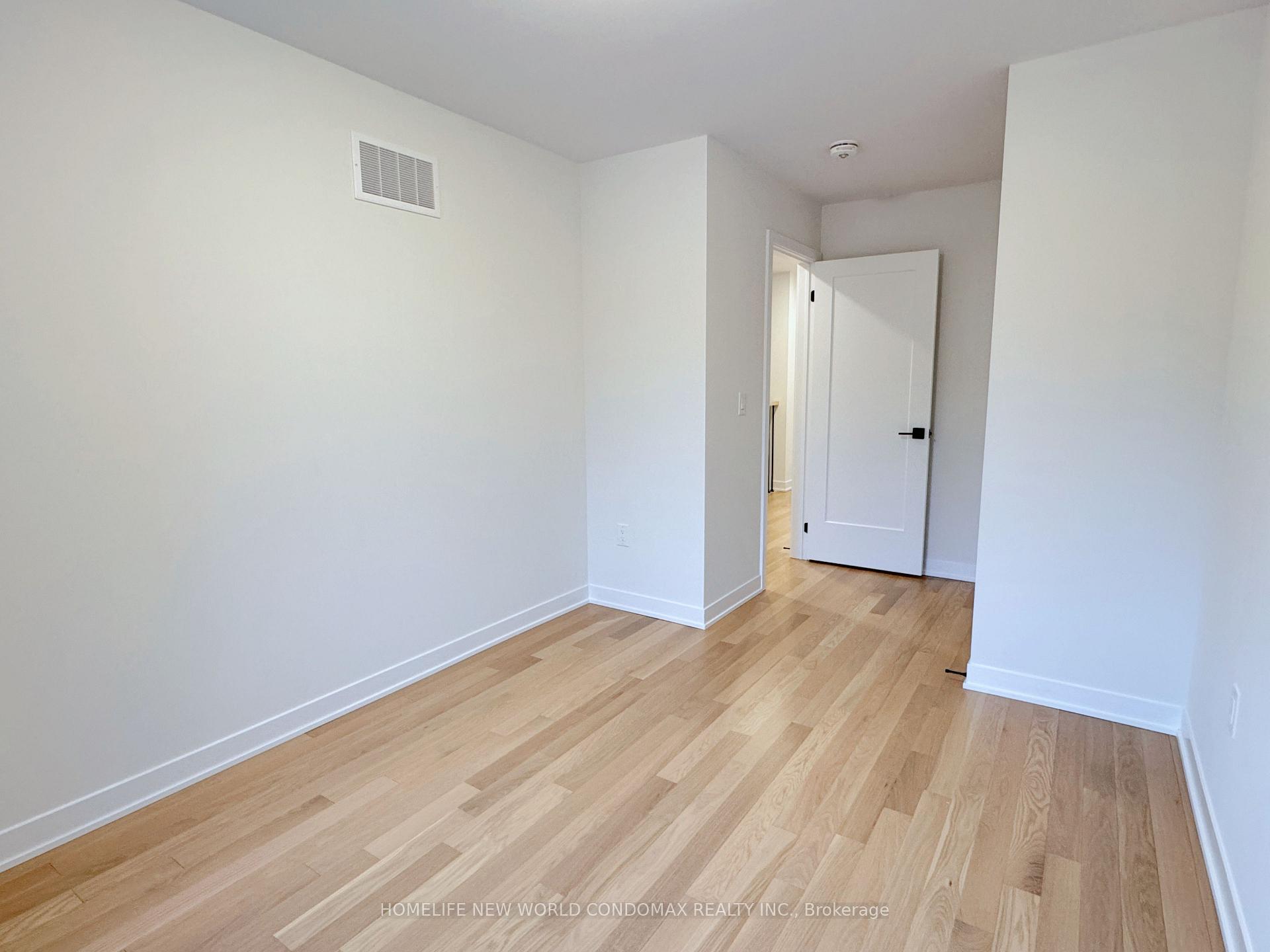 Photo 18 of 7 Anna Russell Way, Markham, Unionville — HOMEH