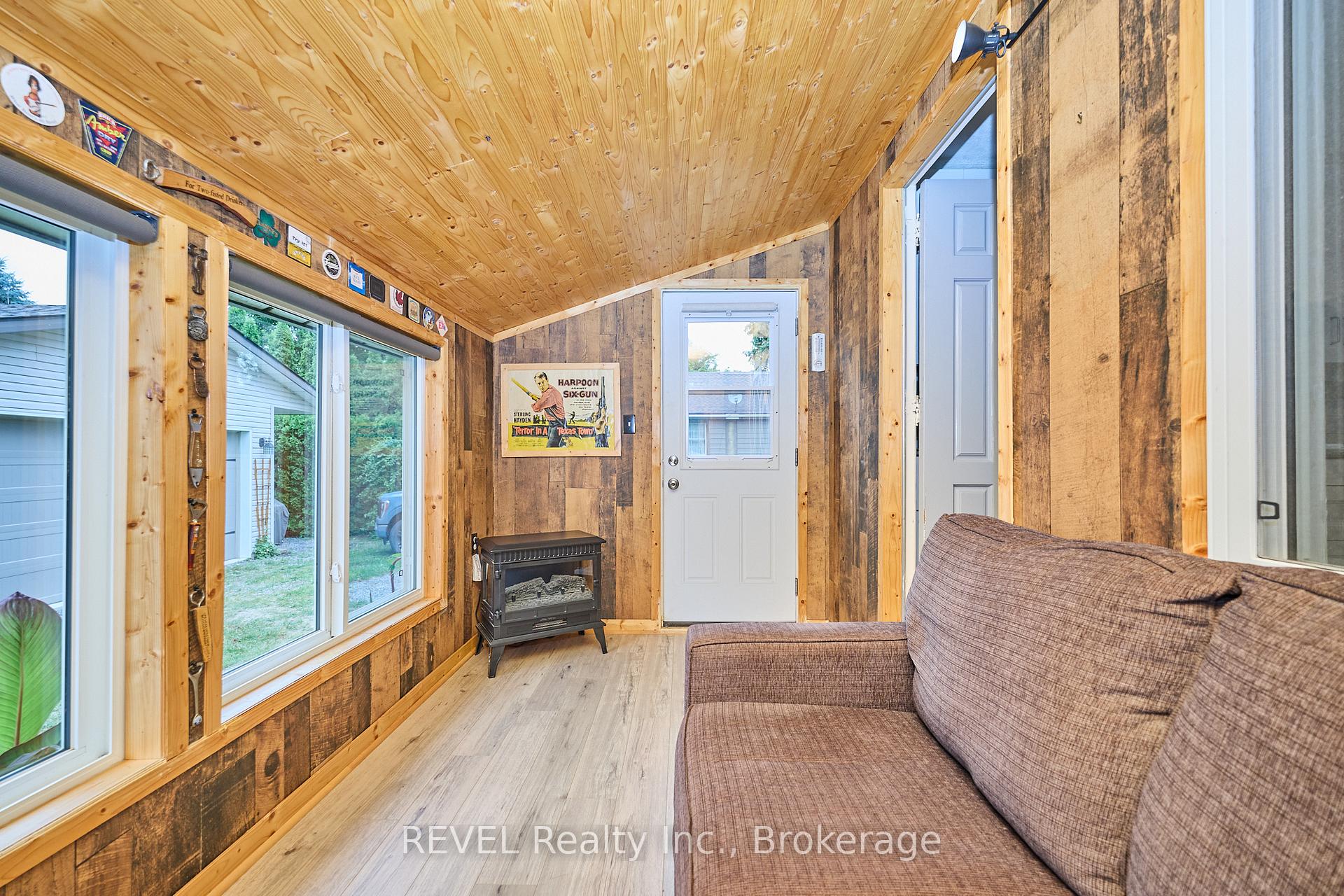 Photo 14 of 1317 Third Street Louth, St. Catharines, Rural Port — HOMEH