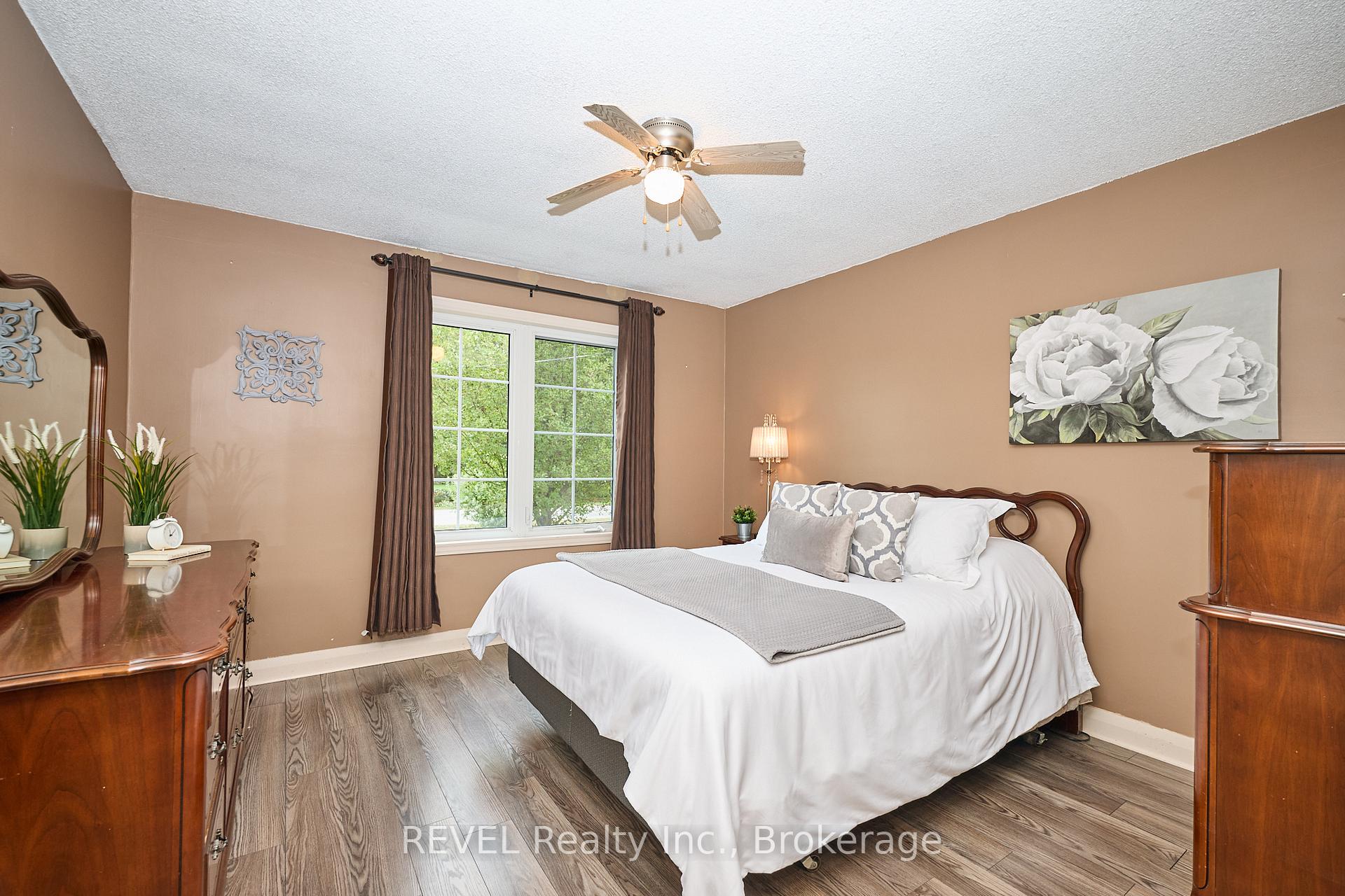 Photo 16 of 1317 Third Street Louth, St. Catharines, Rural Port — HOMEH