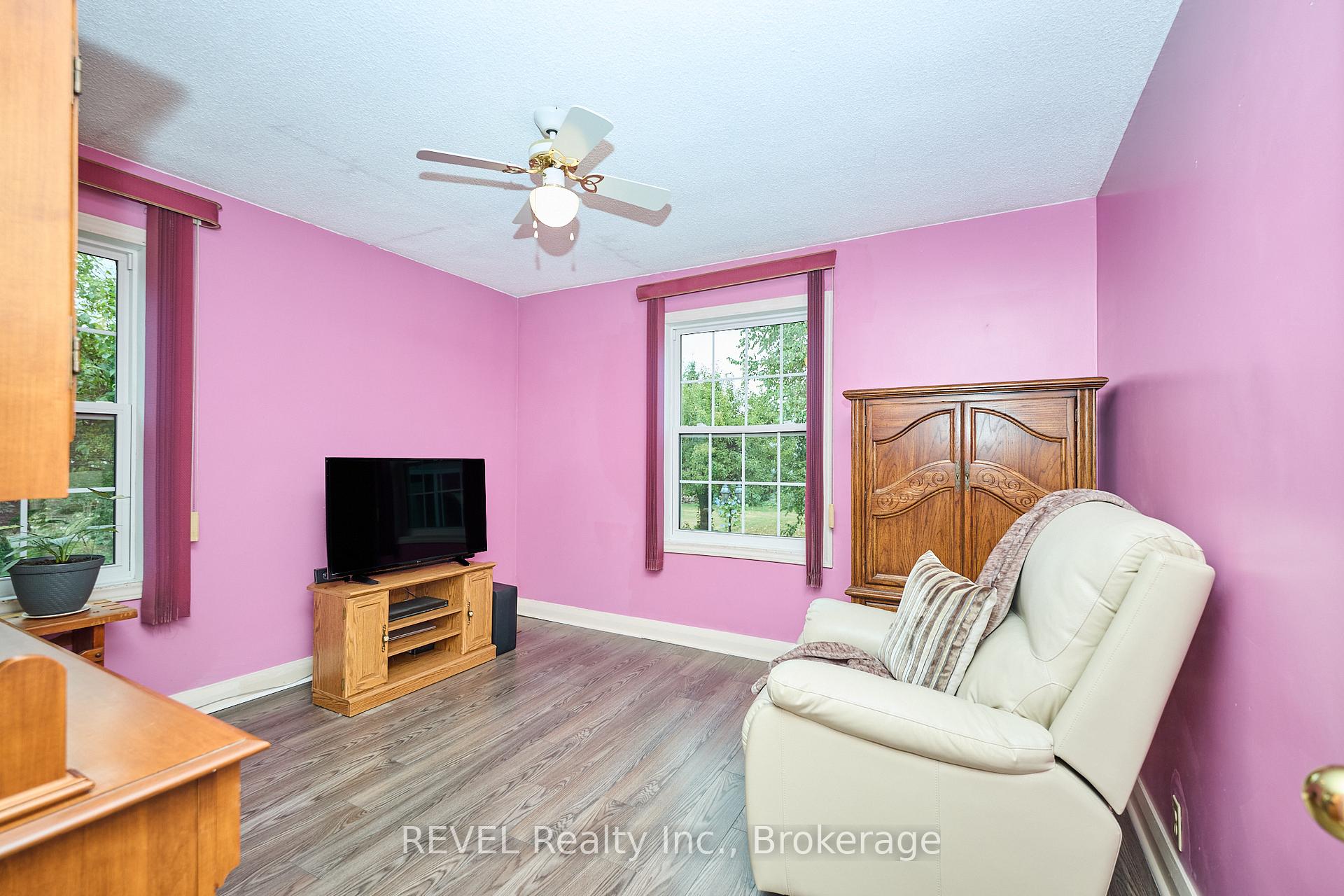 Photo 20 of 1317 Third Street Louth, St. Catharines, Rural Port — HOMEH