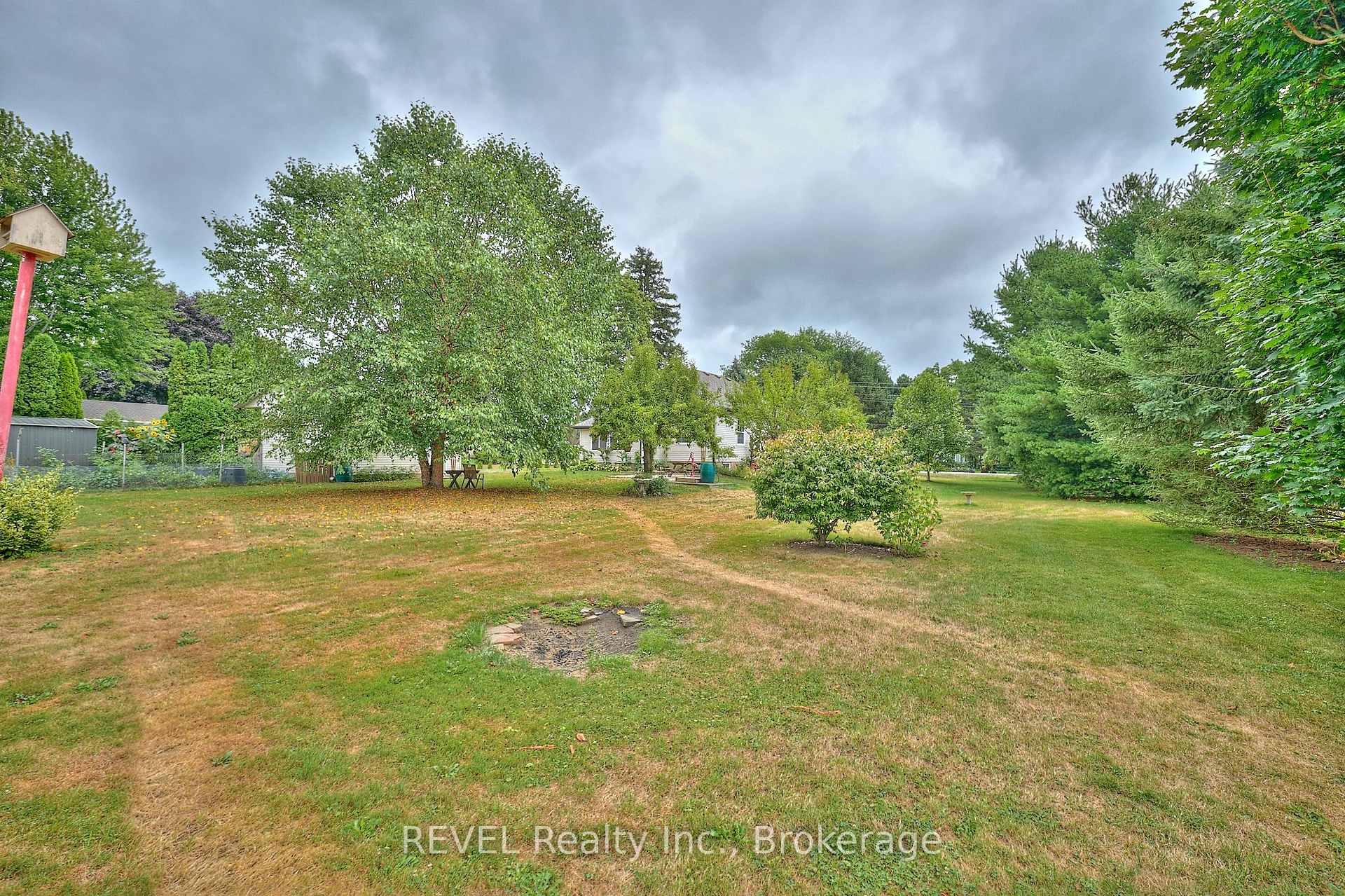 Photo 27 of 1317 Third Street Louth, St. Catharines, Rural Port — HOMEH