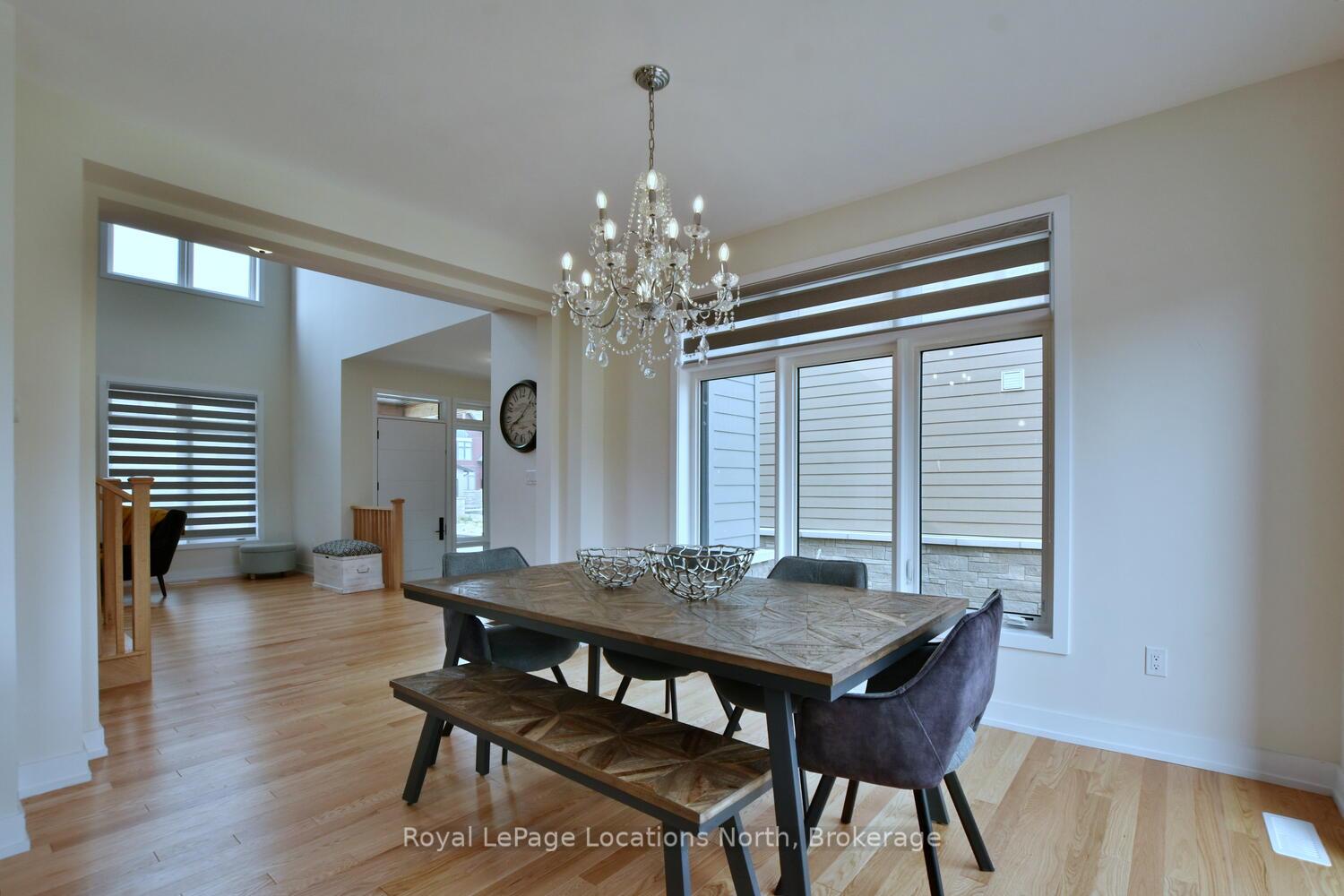 Photo 17 of 106 Stoneleigh Drive, Blue Mountains — HOMEH