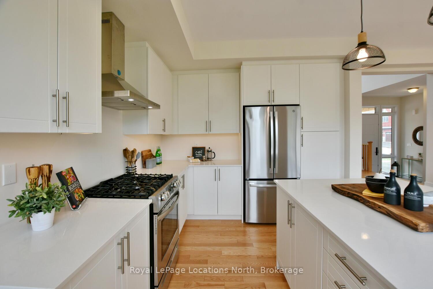 Photo 22 of 106 Stoneleigh Drive, Blue Mountains — HOMEH