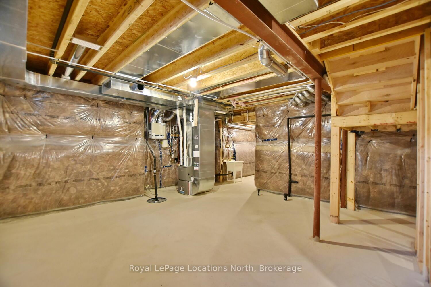 Photo 44 of 106 Stoneleigh Drive, Blue Mountains — HOMEH