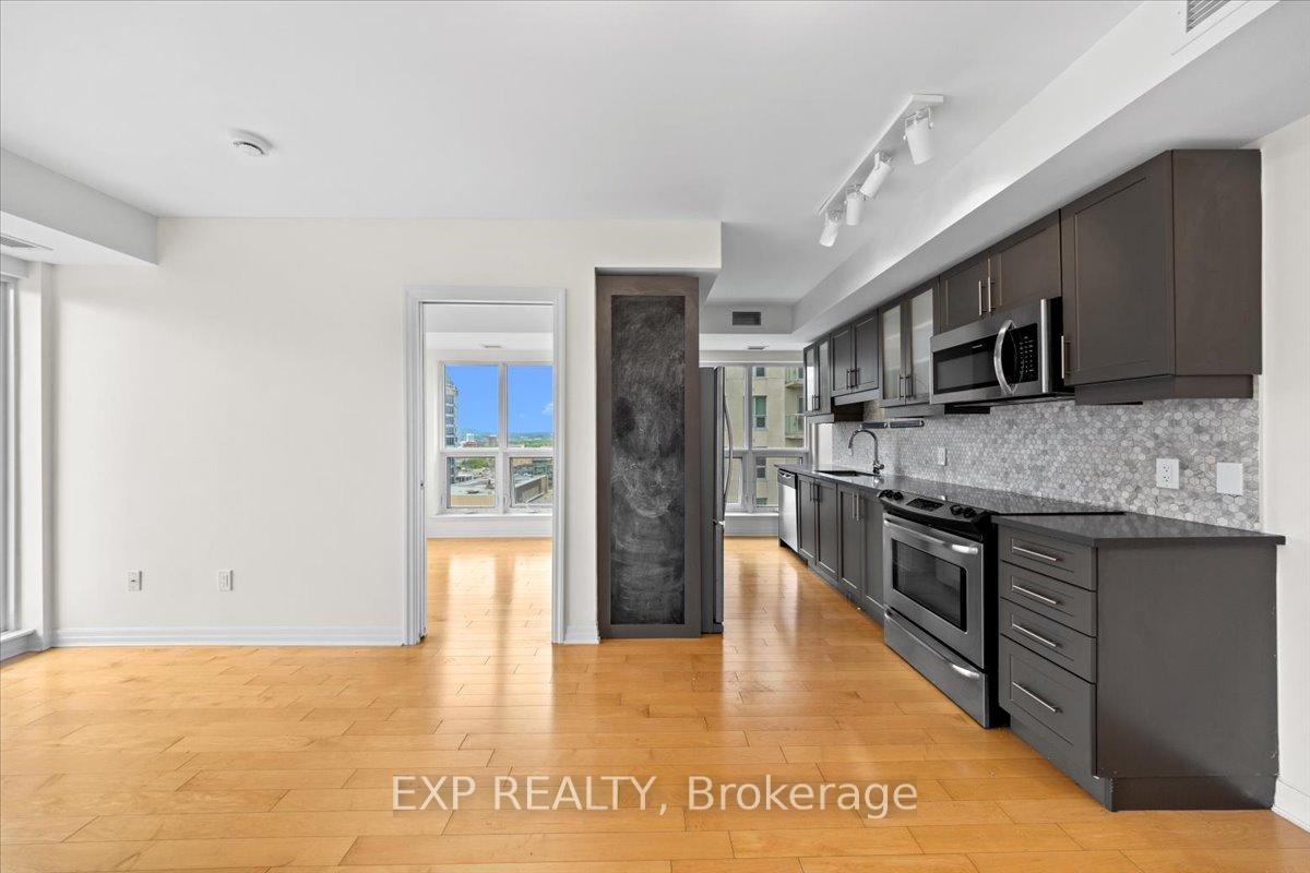 Front of Unit 2009, 195 Besserer Street