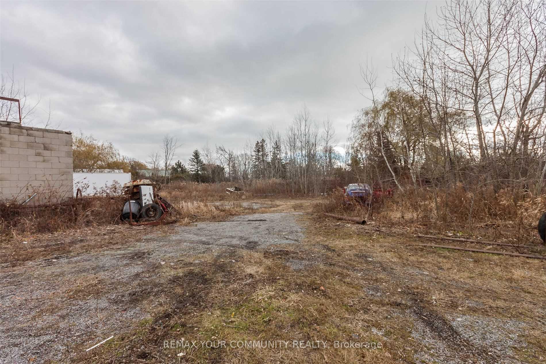 Photo 15 of 1953 Highway 2 Road, Clarington, Bowmanville — HOMEH