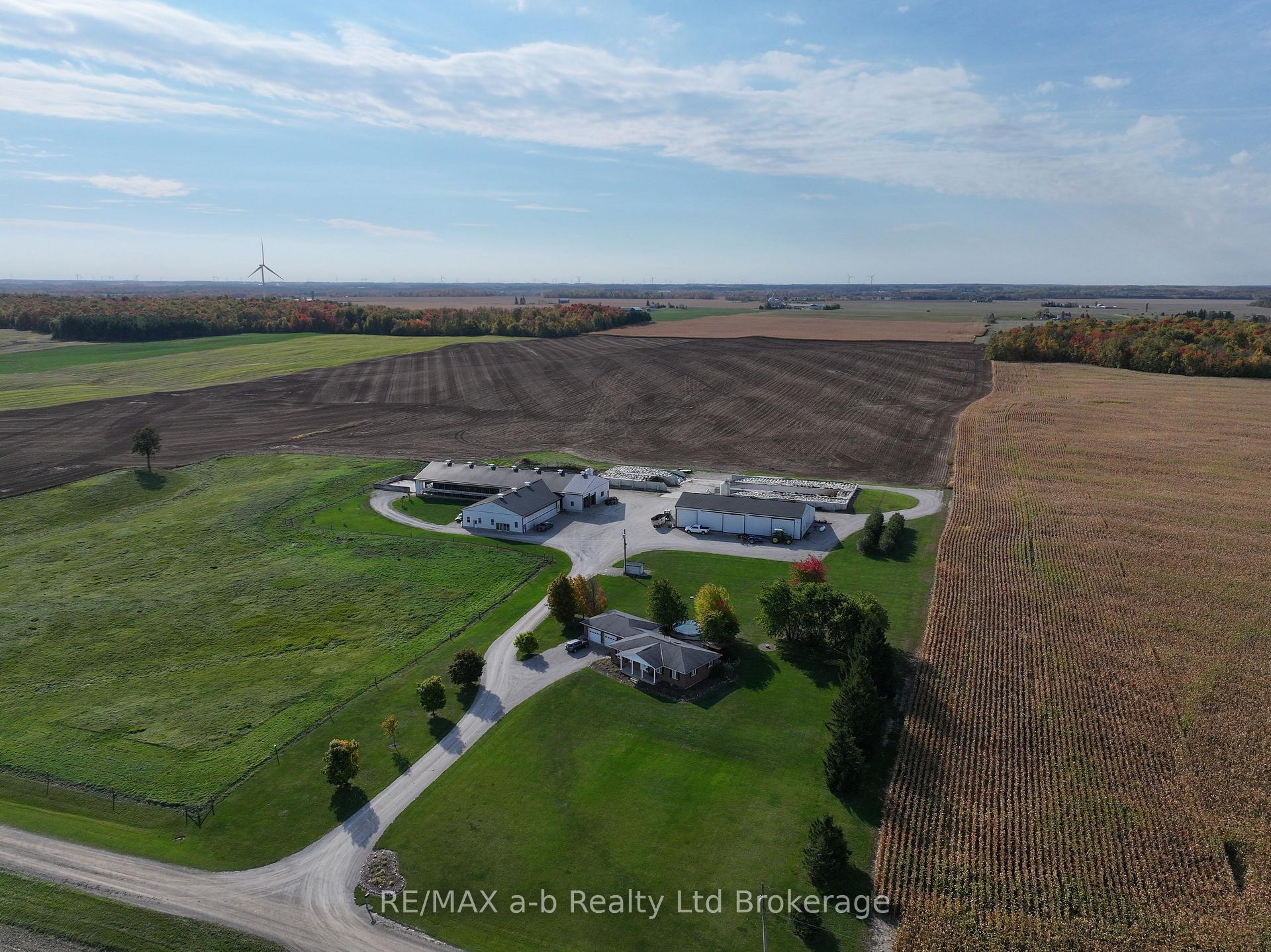 Photo 5 of 1011 Bornish Drive, North Middlesex, Rural North Middlesex — HOMEH