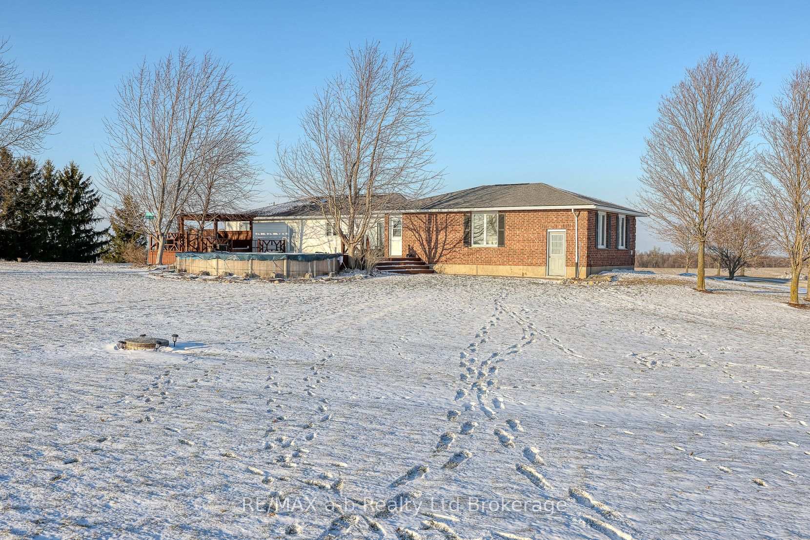 Photo 39 of 1011 Bornish Drive, North Middlesex, Rural North Middlesex — HOMEH