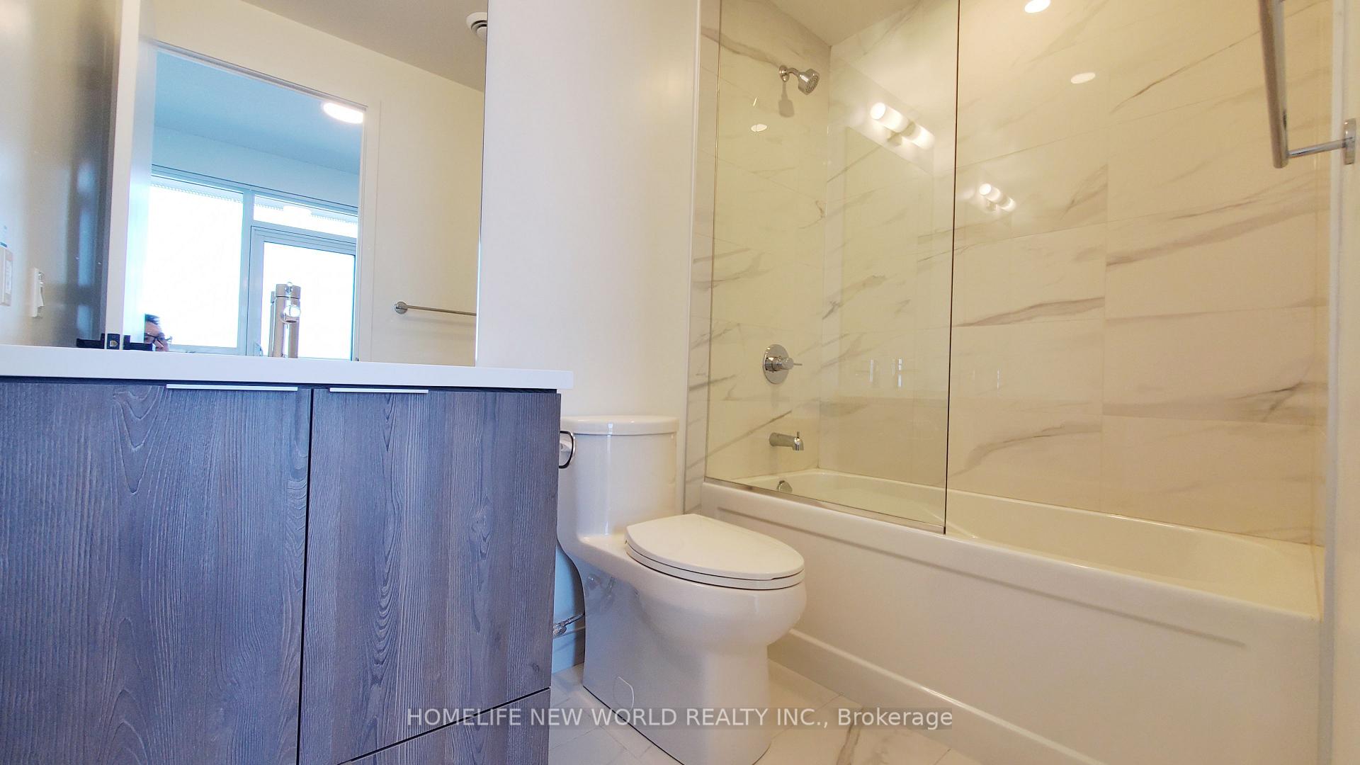 Photo 10 of Unit 4706, 8 Interchange Way, Vaughan, Vaughan Corporate Centre — HOMEH