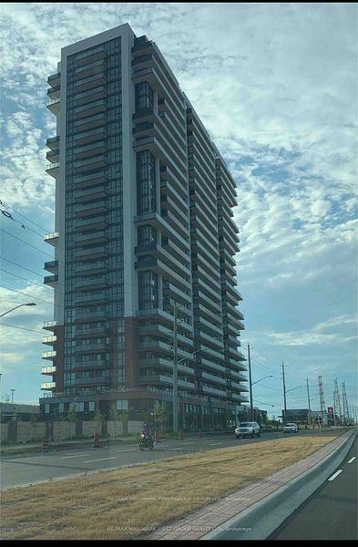Front of Unit 1114, 2550 Simcoe Street
