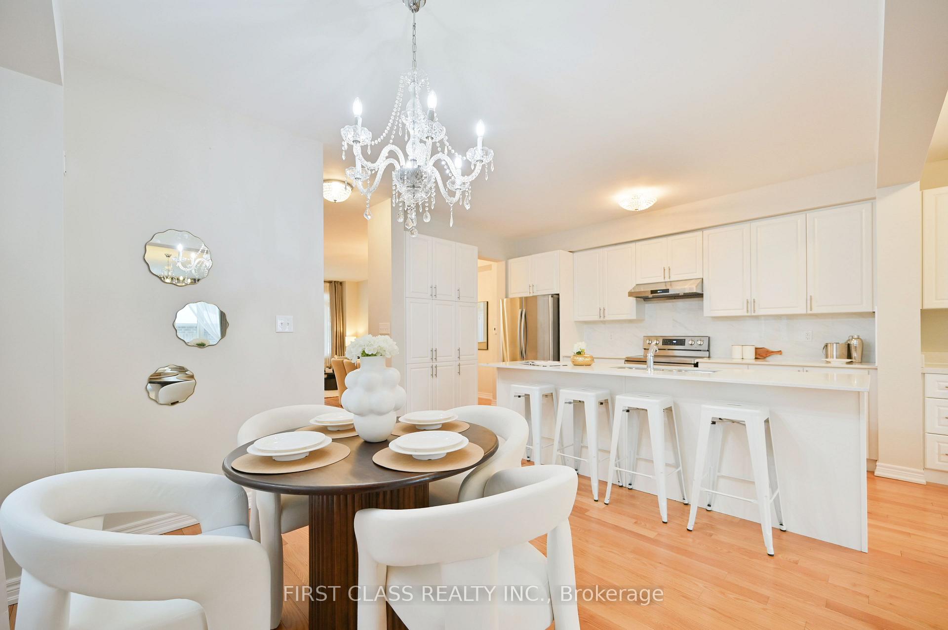 Photo 13 of 8 Elphee Lane, Markham, Cornell — HOMEH
