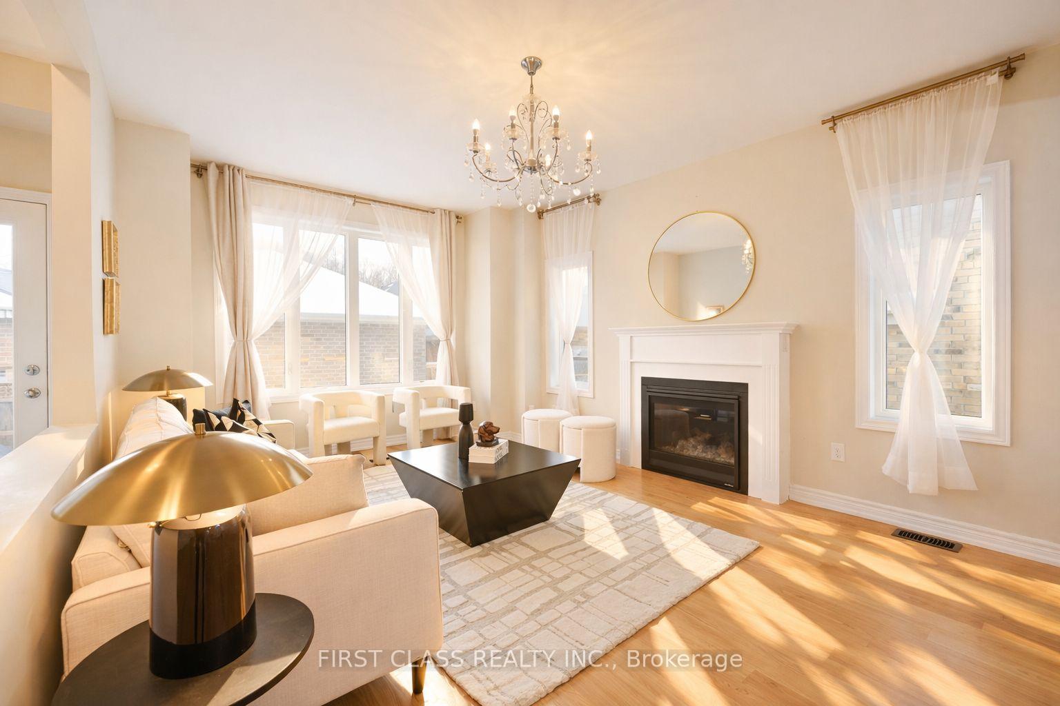 Photo 16 of 8 Elphee Lane, Markham, Cornell — HOMEH