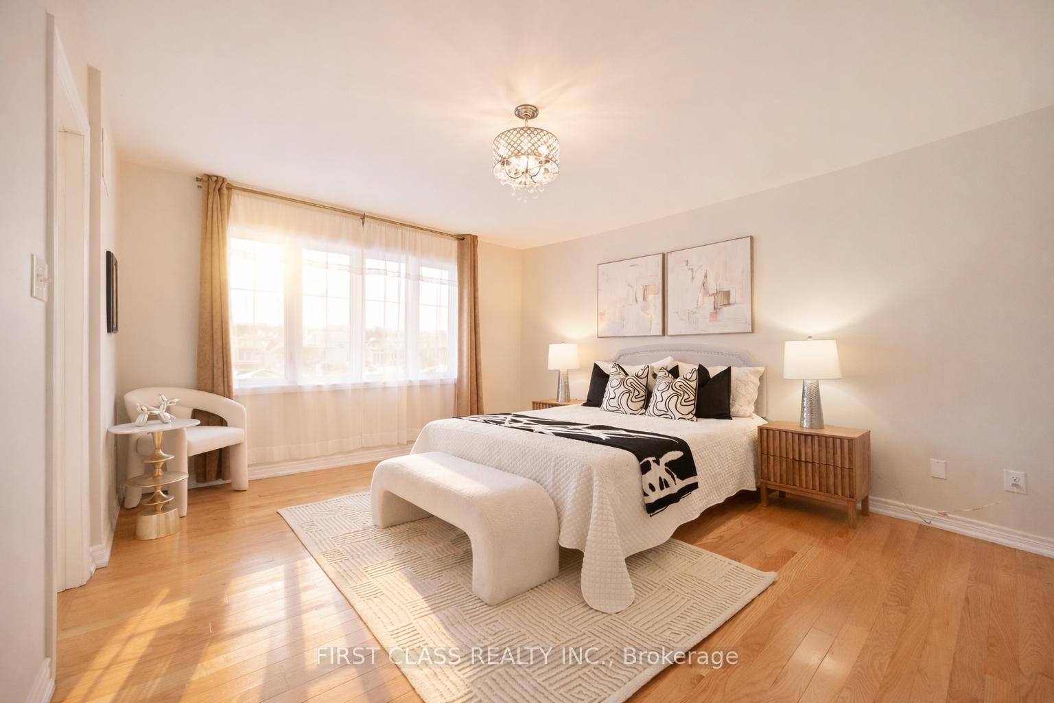 Photo 24 of 8 Elphee Lane, Markham, Cornell — HOMEH