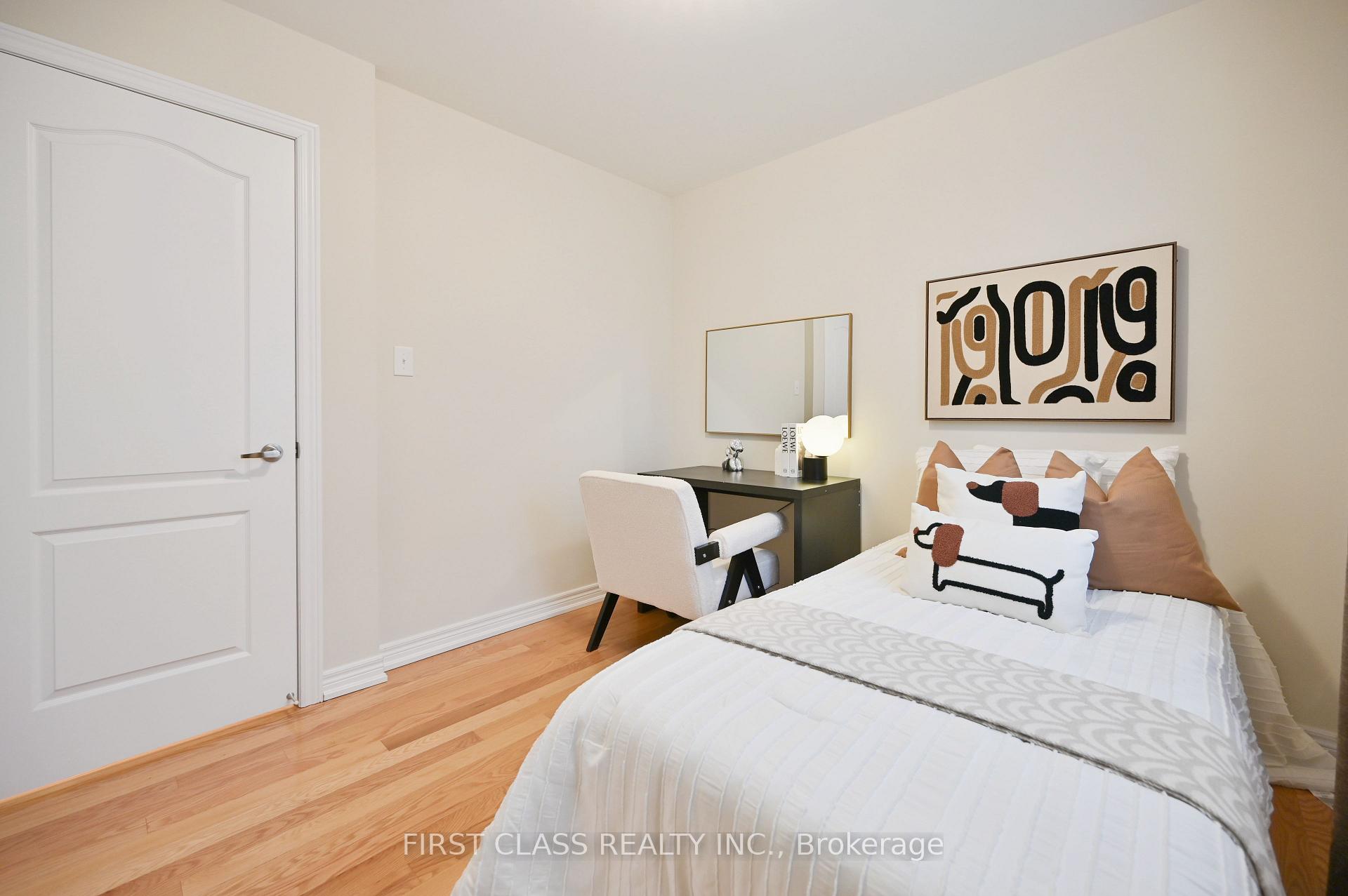 Photo 35 of 8 Elphee Lane, Markham, Cornell — HOMEH