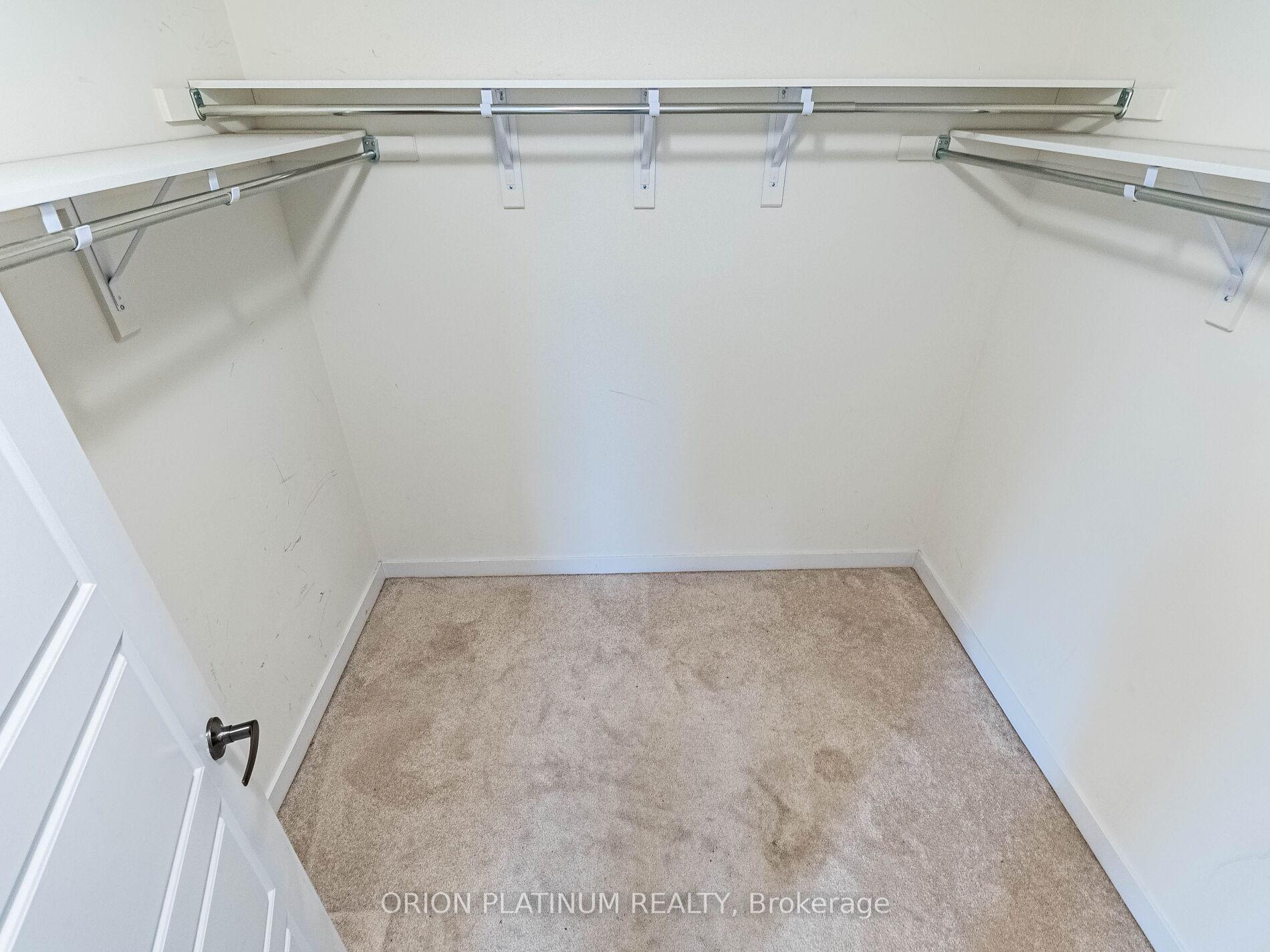Photo 4 of 135 Pagebrook Crescent, Hamilton, Stoney Creek Mountain — HOMEH