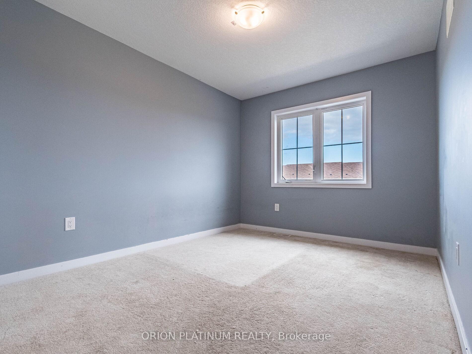 Photo 9 of 135 Pagebrook Crescent, Hamilton, Stoney Creek Mountain — HOMEH